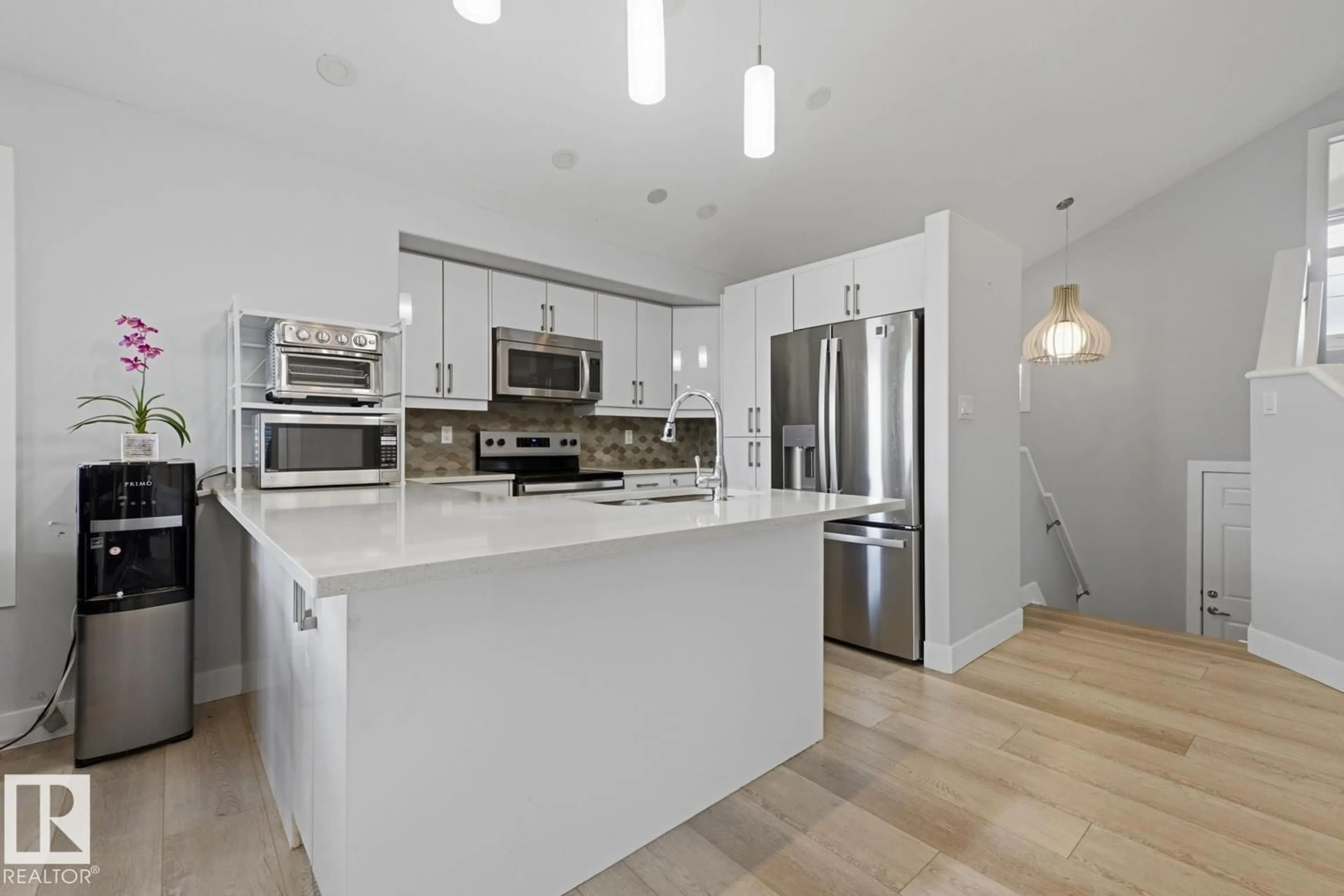 Open concept kitchen, unknown for 11816 168 AV, Edmonton Alberta T5X0B1