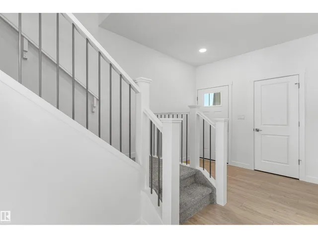 2812 190 ST, Edmonton 2