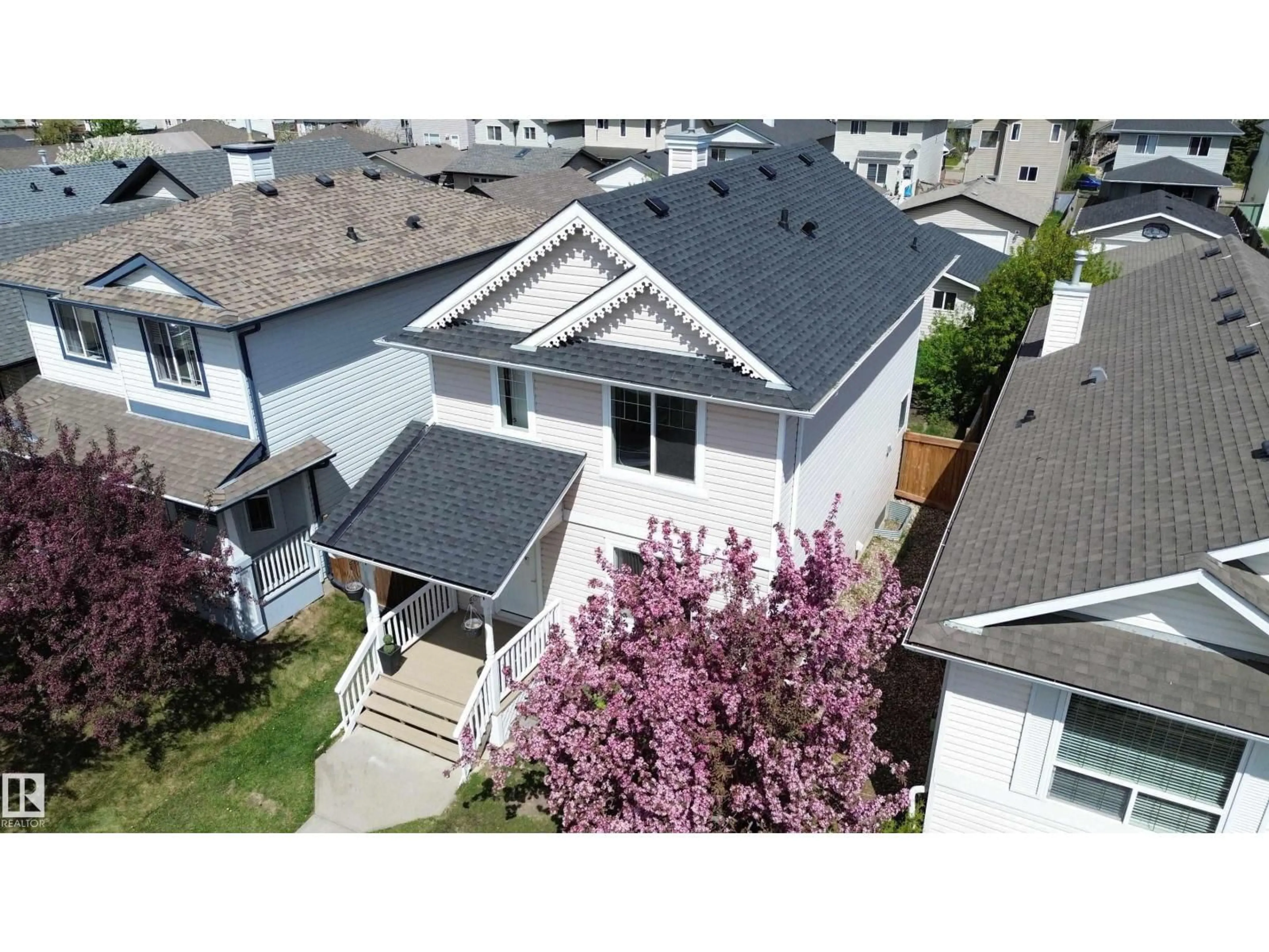 A pic from outside/outdoor area/front of a property/back of a property/a pic from drone, street for 21344 88 AV, Edmonton Alberta T5T6V1