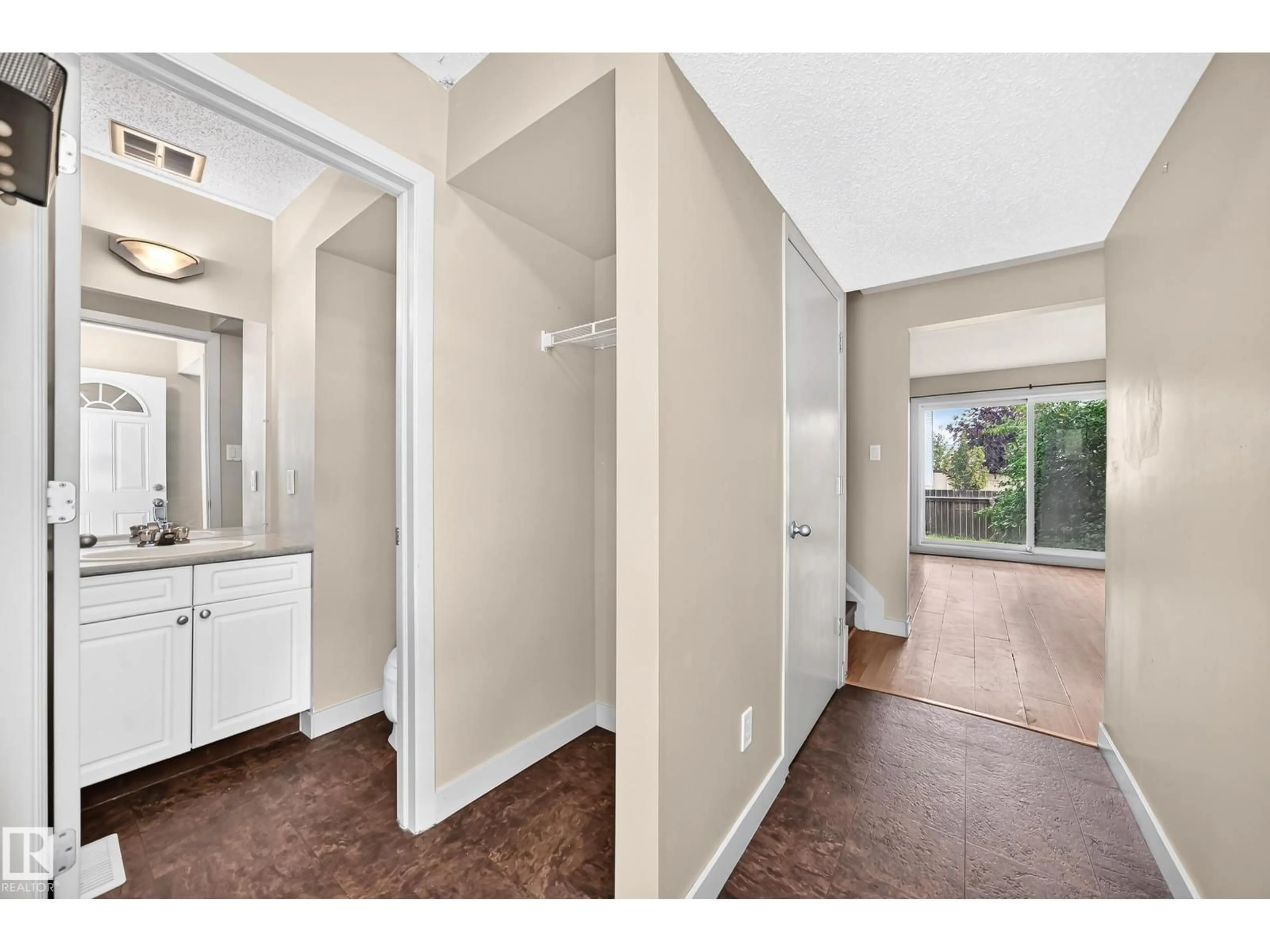 Indoor entryway for NW - 6416 180 ST, Edmonton Alberta T5T2J6