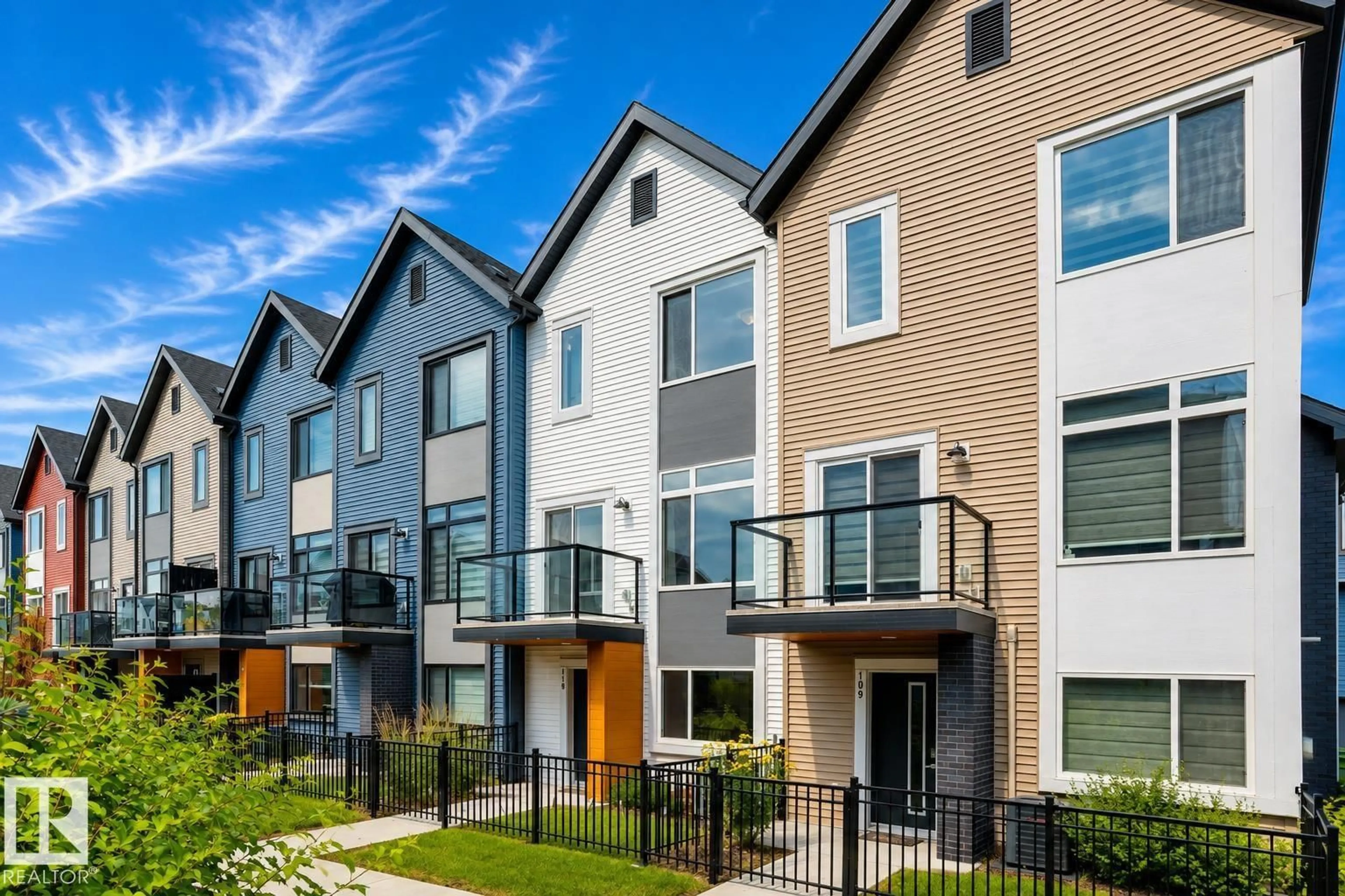 Home with vinyl exterior material, street for #110 - 110 RABBIT HILL RD, Edmonton Alberta T6W4G7