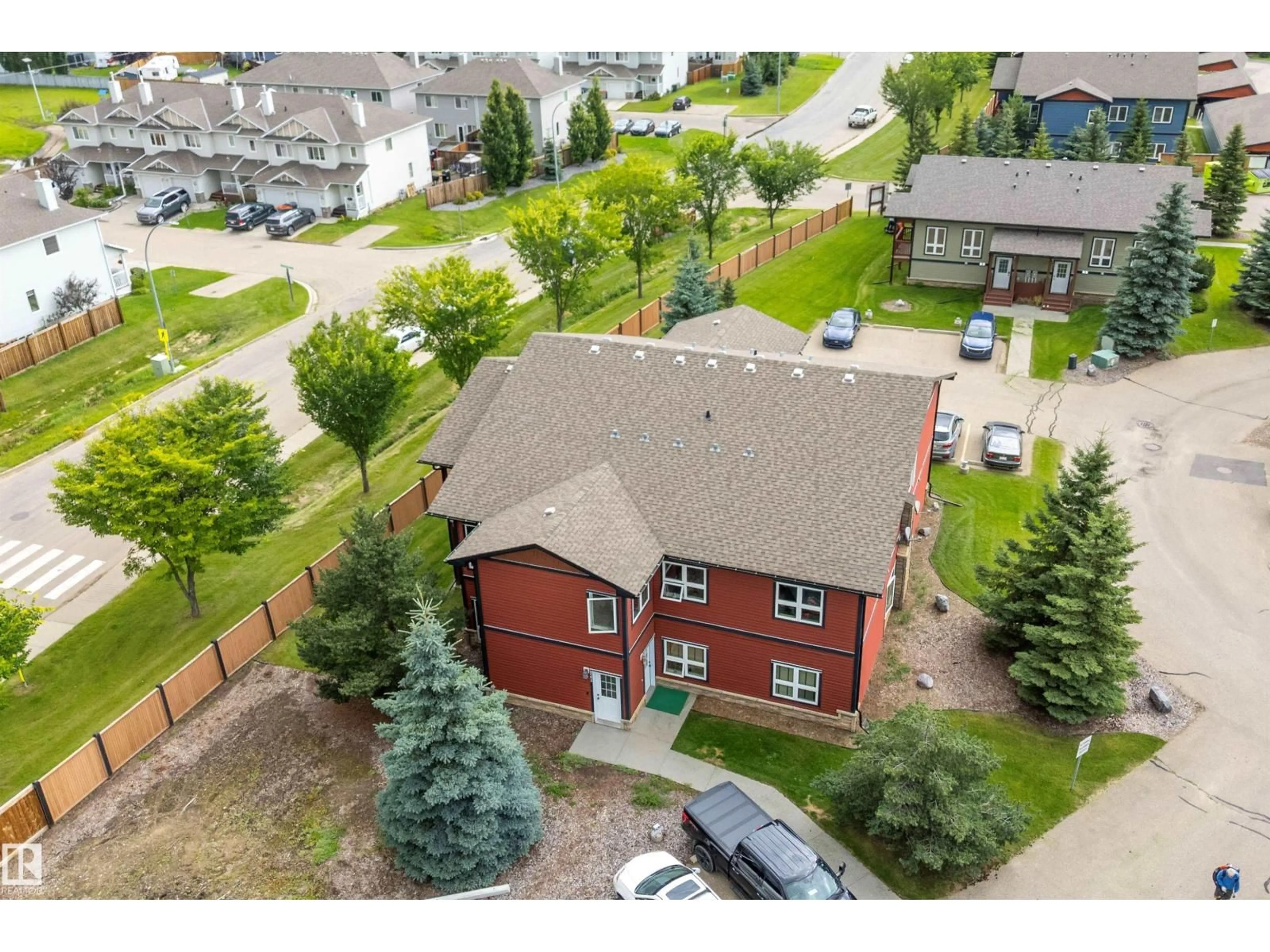 A pic from outside/outdoor area/front of a property/back of a property/a pic from drone, street for 203 GRAYBRIAR GR, Stony Plain Alberta T7Z0G1