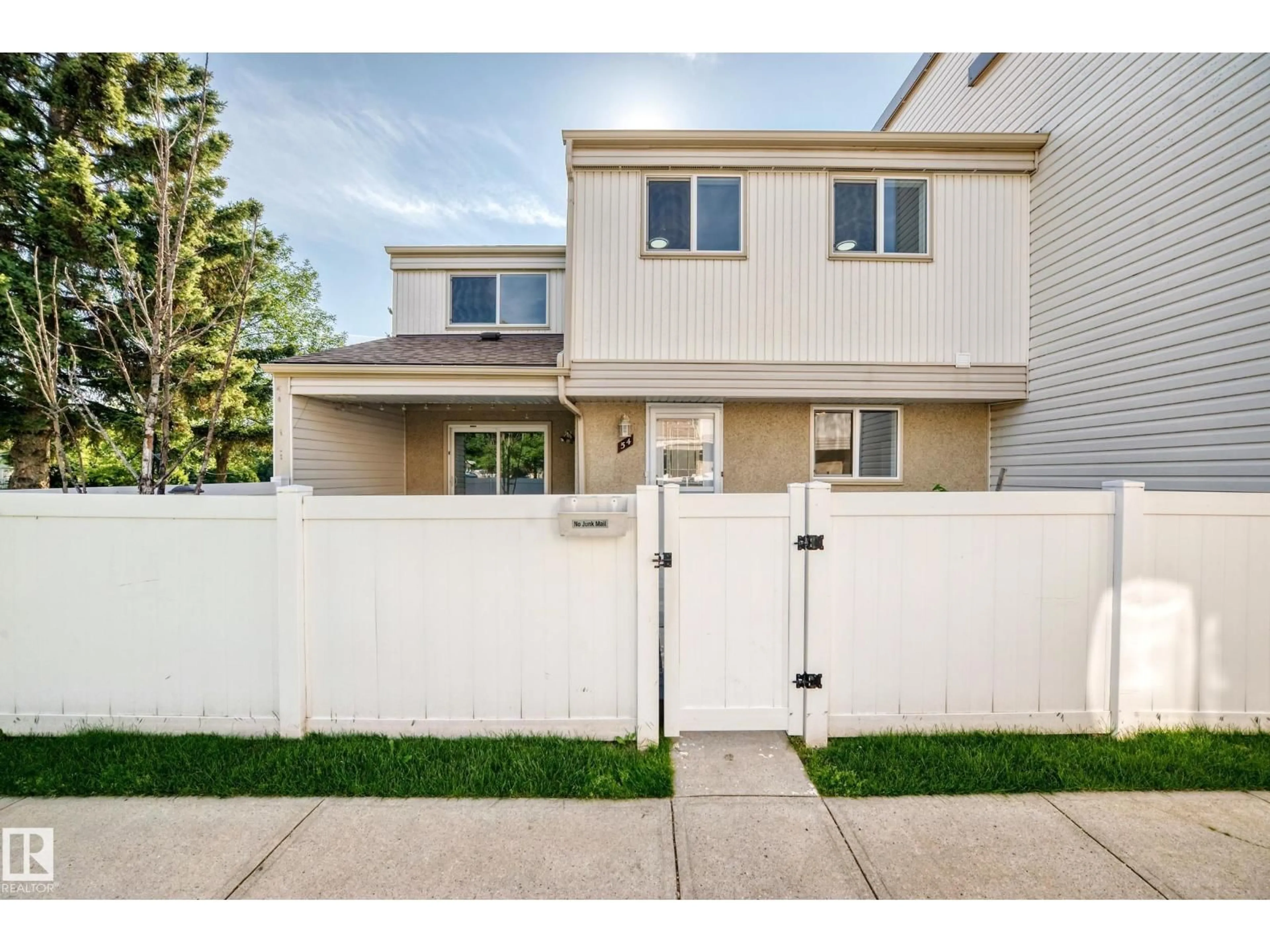 Unknown for 54 WOODVALE VG, Edmonton Alberta T6L1W4