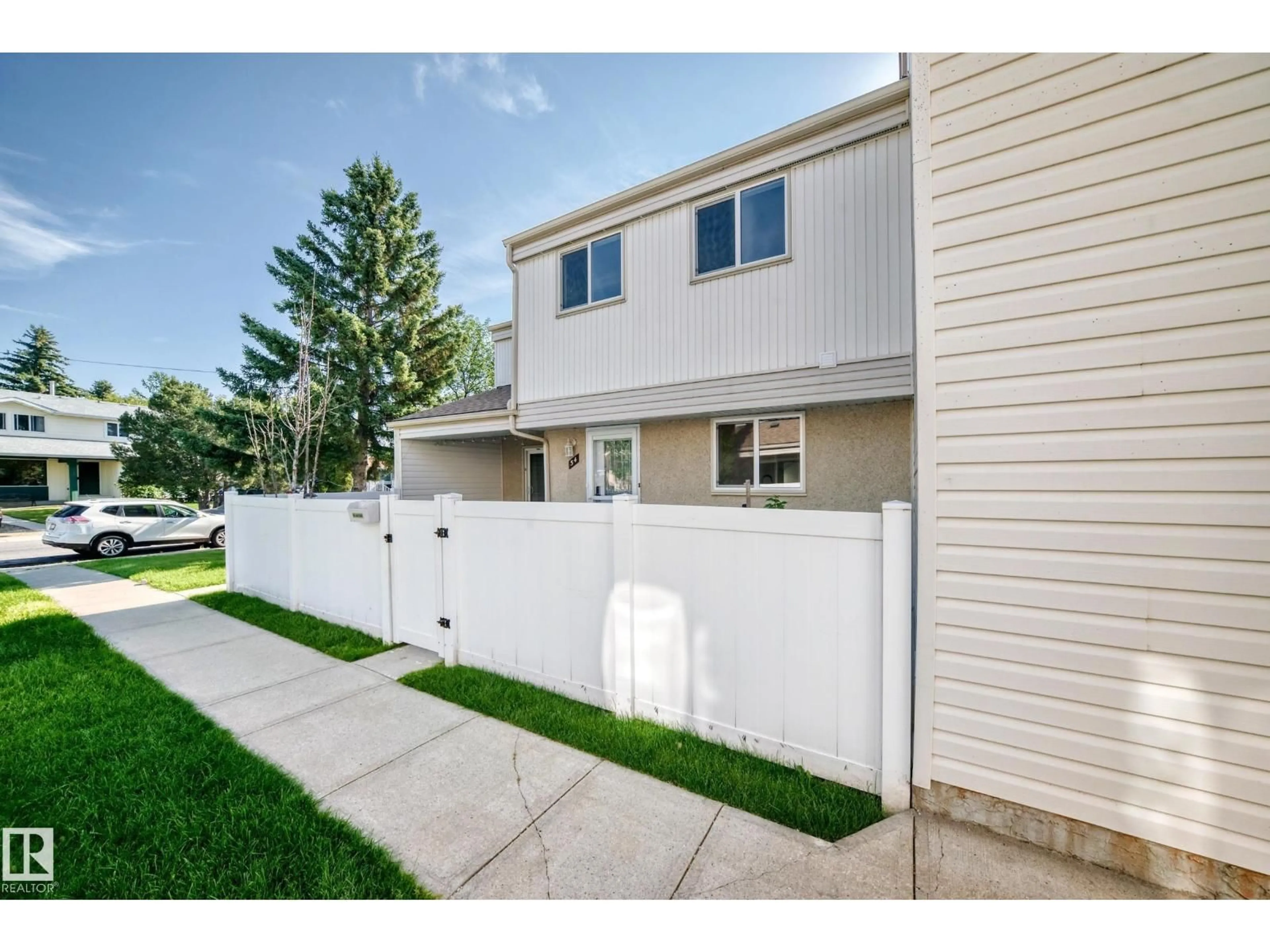 Unknown for 54 WOODVALE VG, Edmonton Alberta T6L1W4