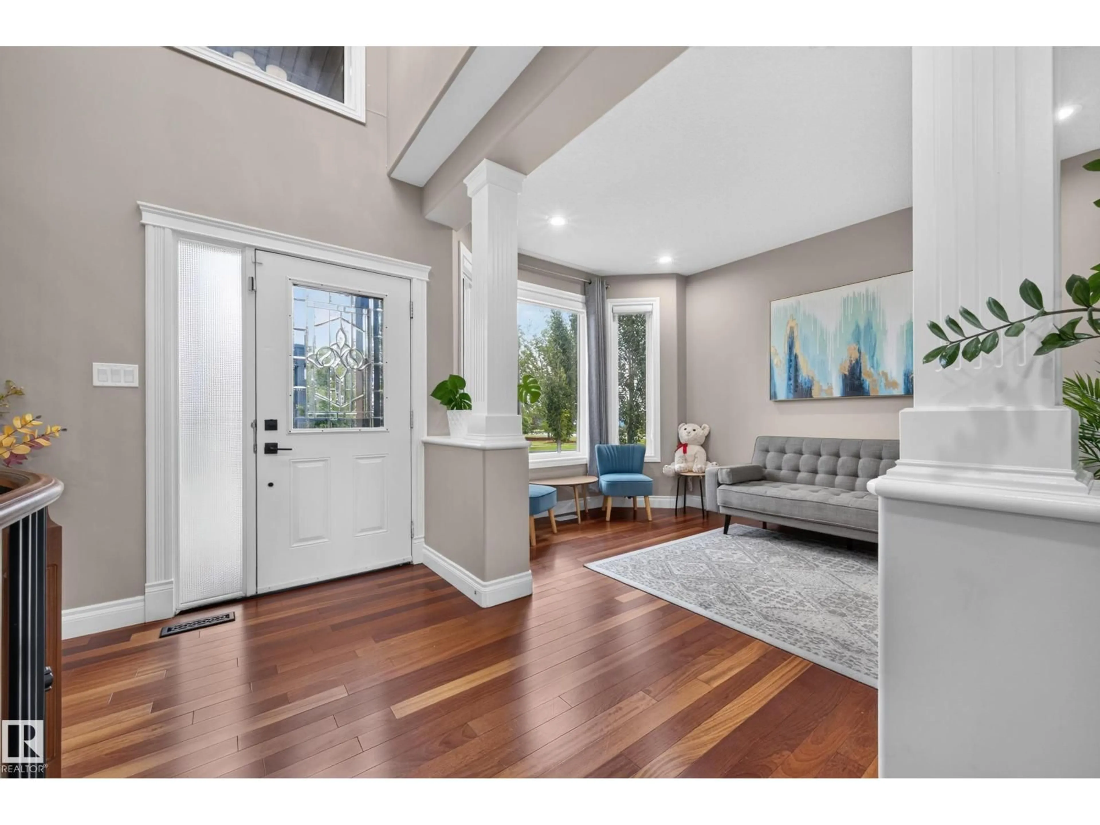Indoor entryway for 3006 MONTROSE BV, Beaumont Alberta T4X0C1