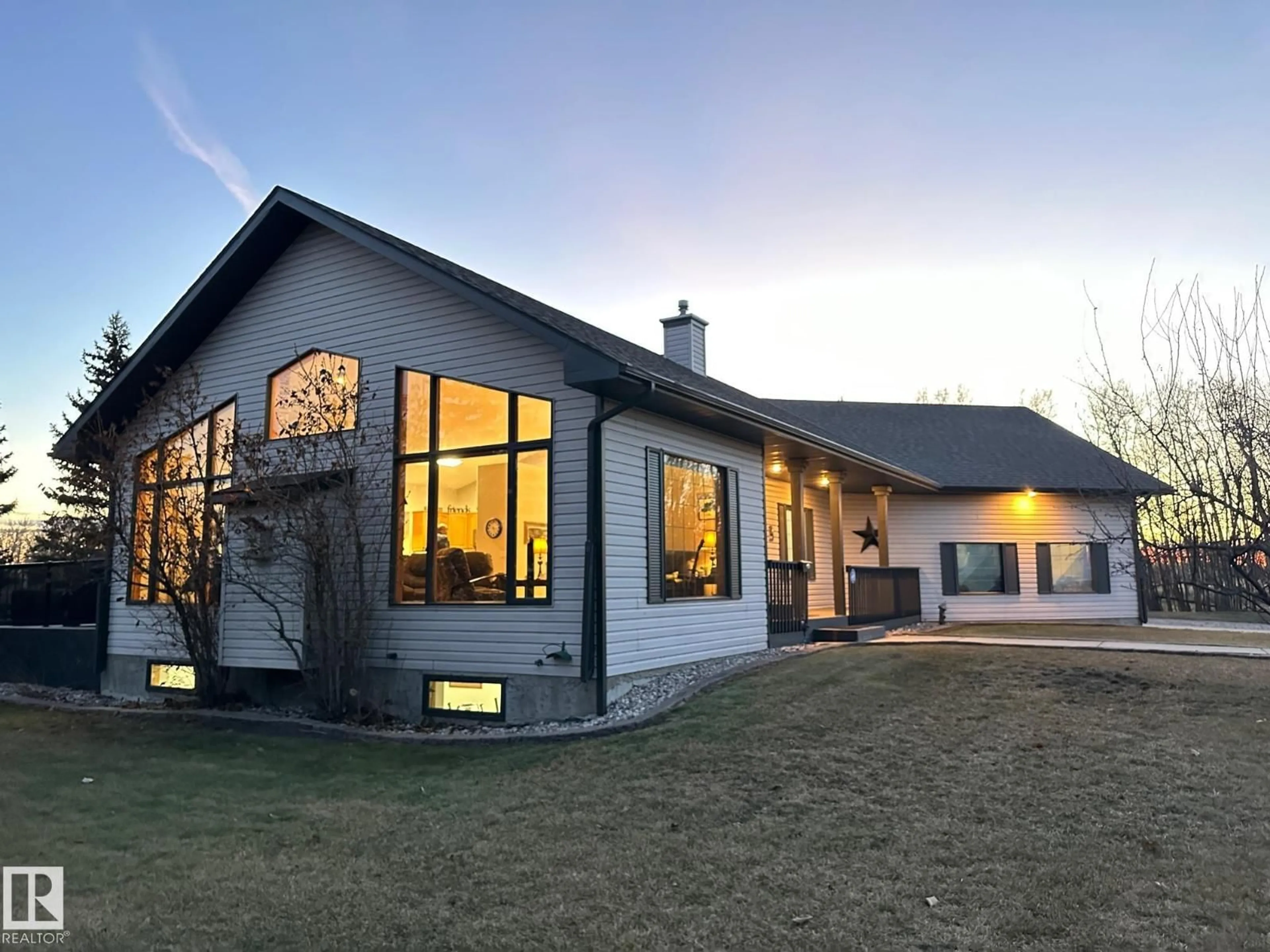 Unknown for 27519 79 AV, Stony Plain Alberta T7Z1Y4
