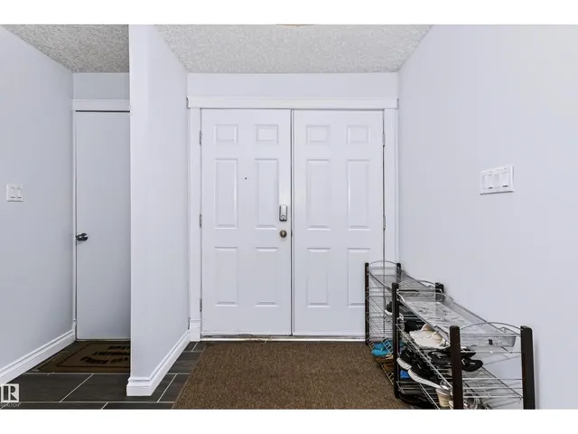 NW - 6016 177 ST, Edmonton 3