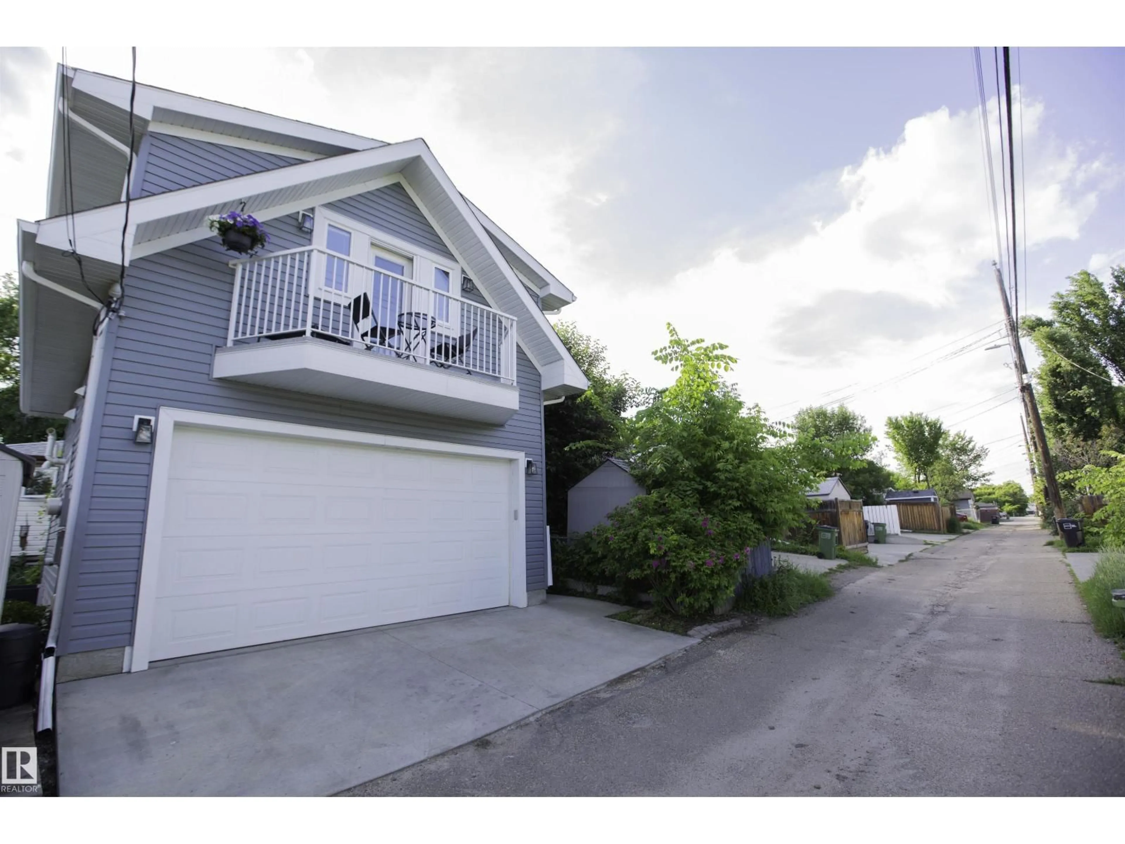 Unknown for 11131 52 ST, Edmonton Alberta T5W3H6
