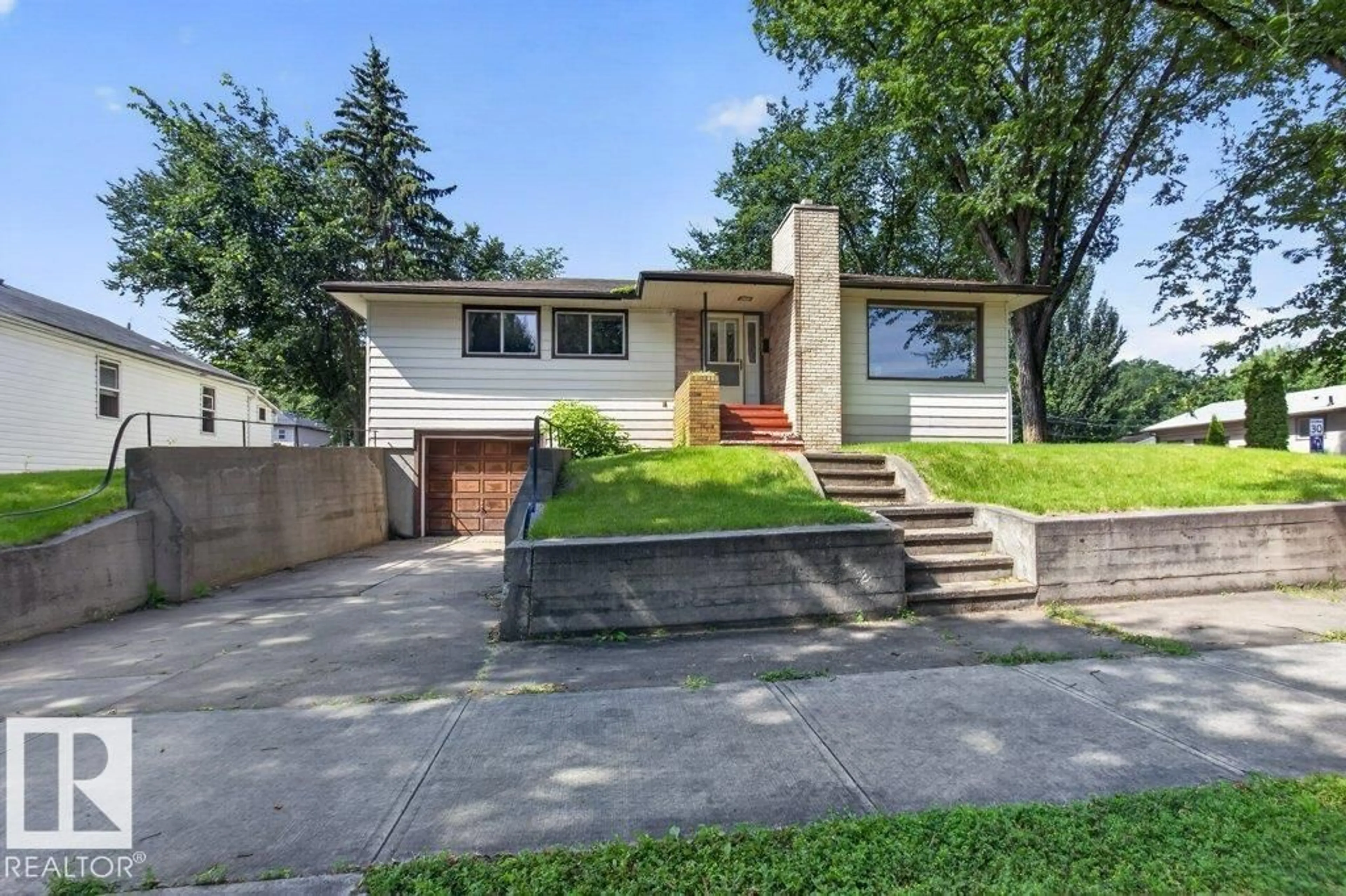 Unknown for NW - 11852 55 ST, Edmonton Alberta T5W3P8