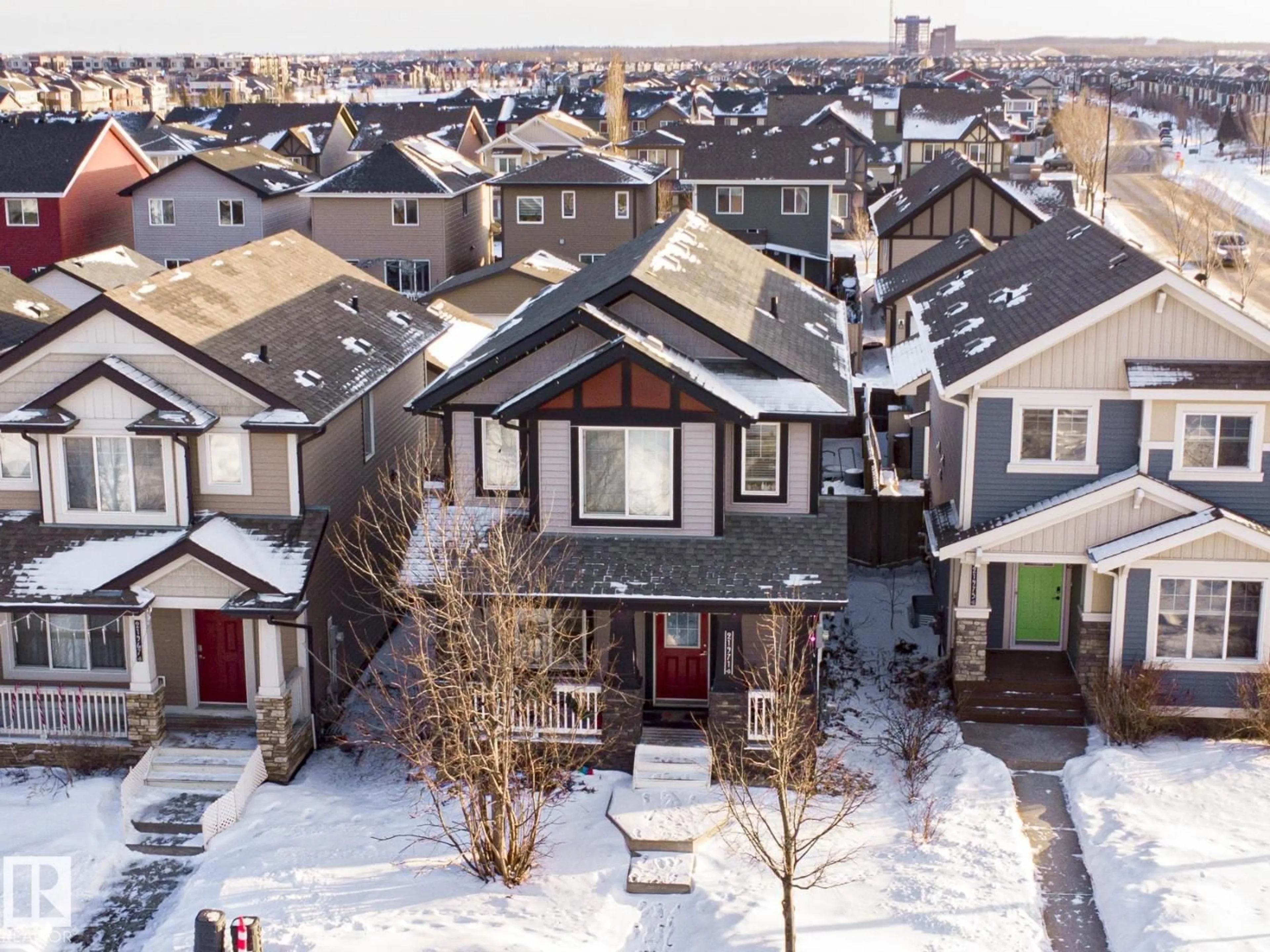 A pic from outside/outdoor area/front of a property/back of a property/a pic from drone, street for 21971 91 AV, Edmonton Alberta T5T6Z8