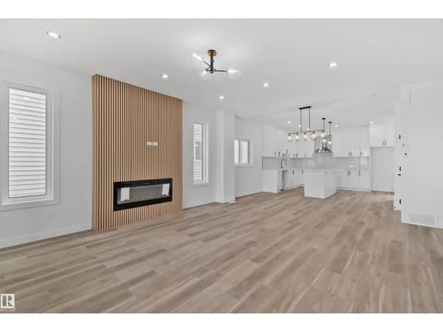 324 ROBERTS WD, Leduc 3