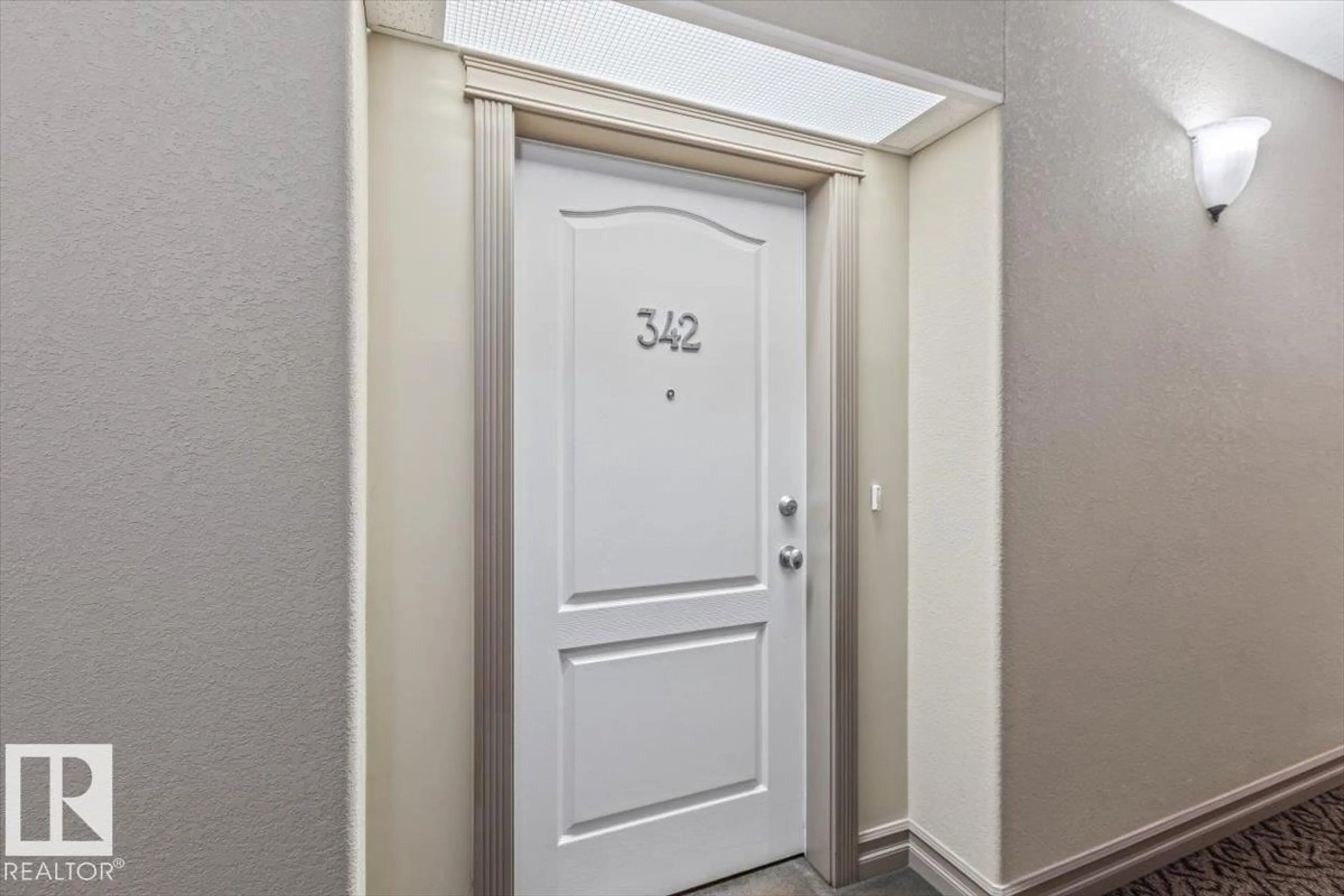 Indoor entryway for 342 INGLEWOOD DR, St. Albert Alberta T8N0B6