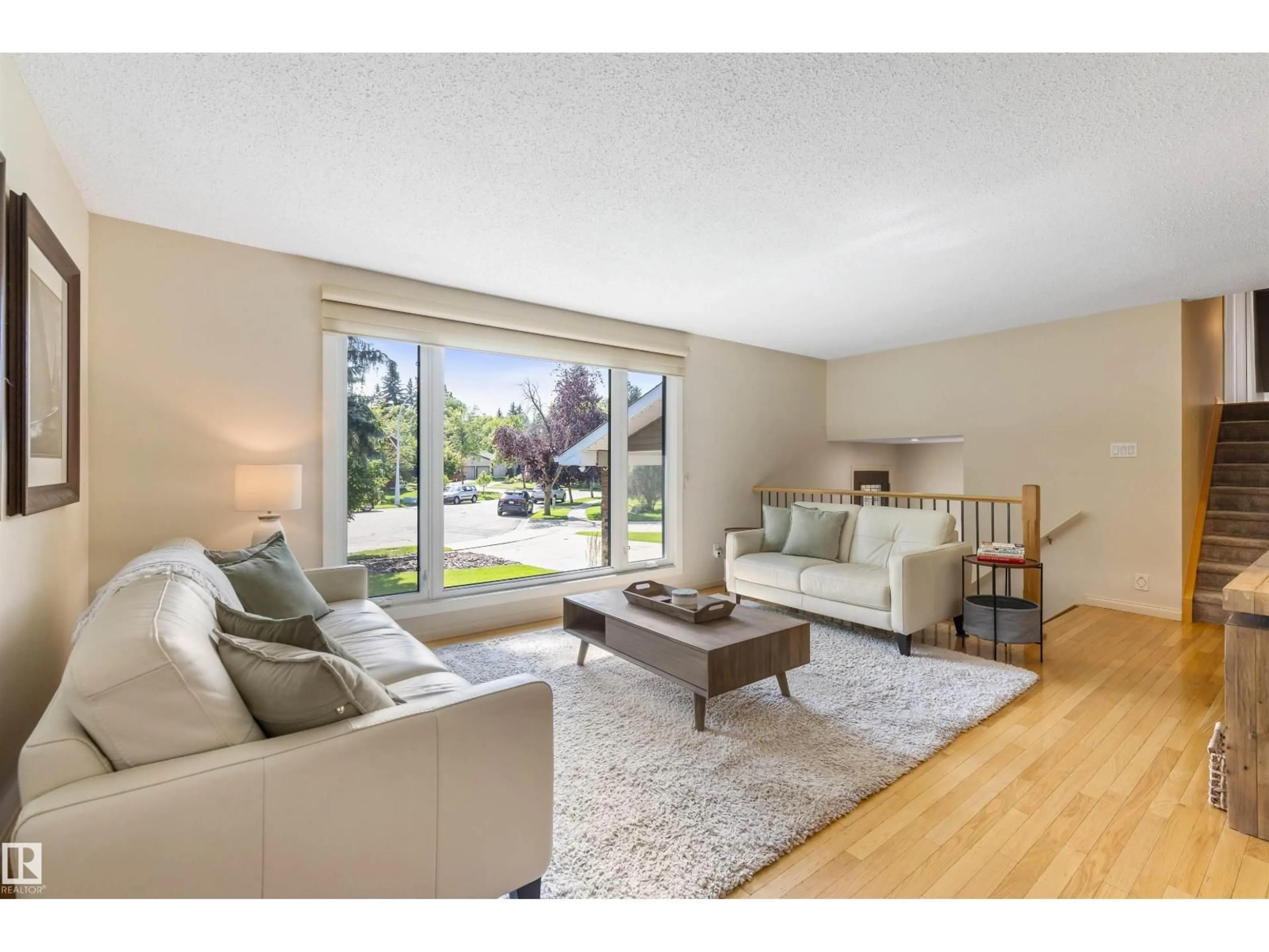 Living room with furniture, unknown for 9 BUTTERFIELD CR, St. Albert Alberta T8N2W6