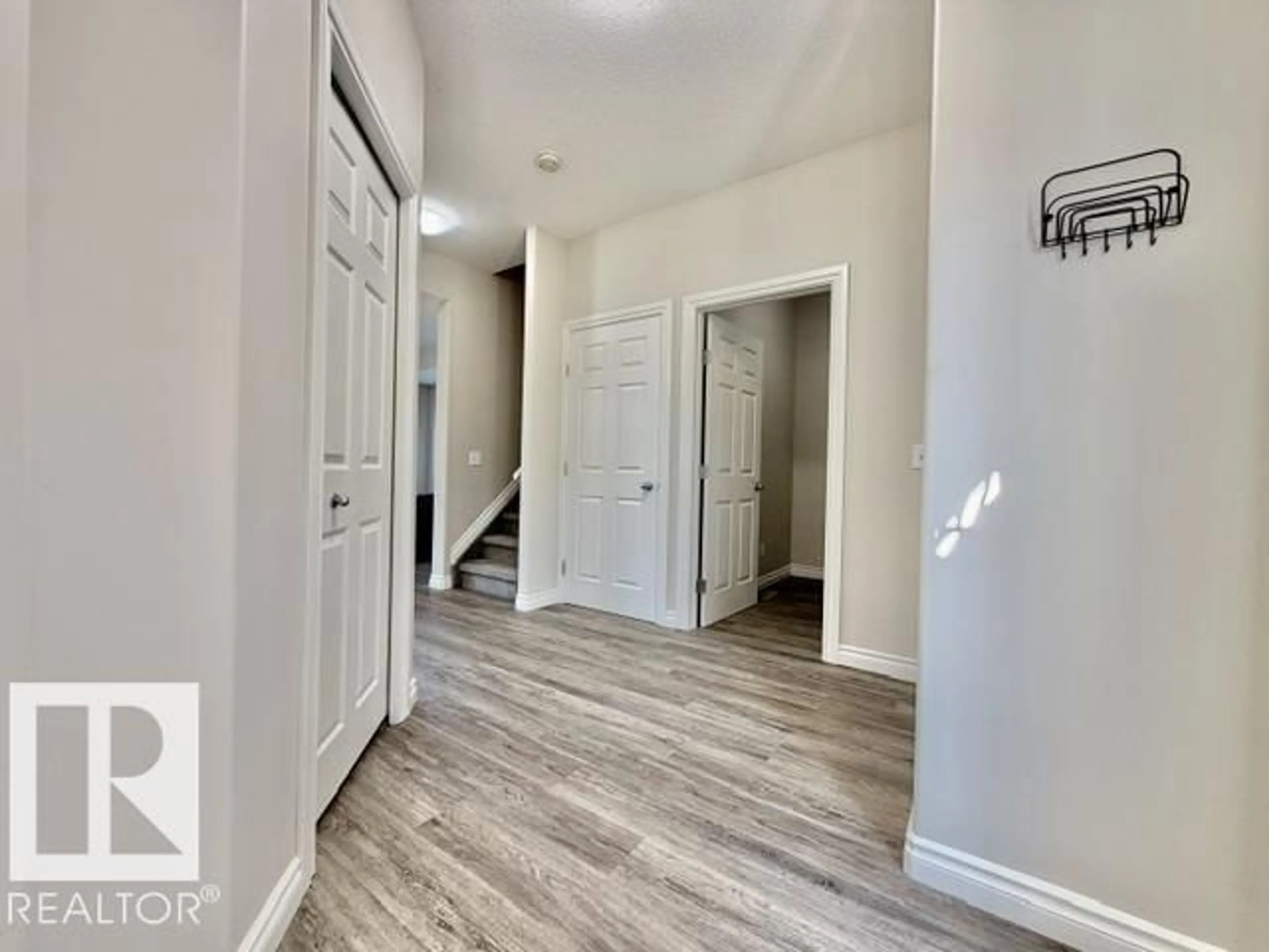 Indoor entryway for #8 - 4702 57 AV, Wetaskiwin Alberta T9A3S9