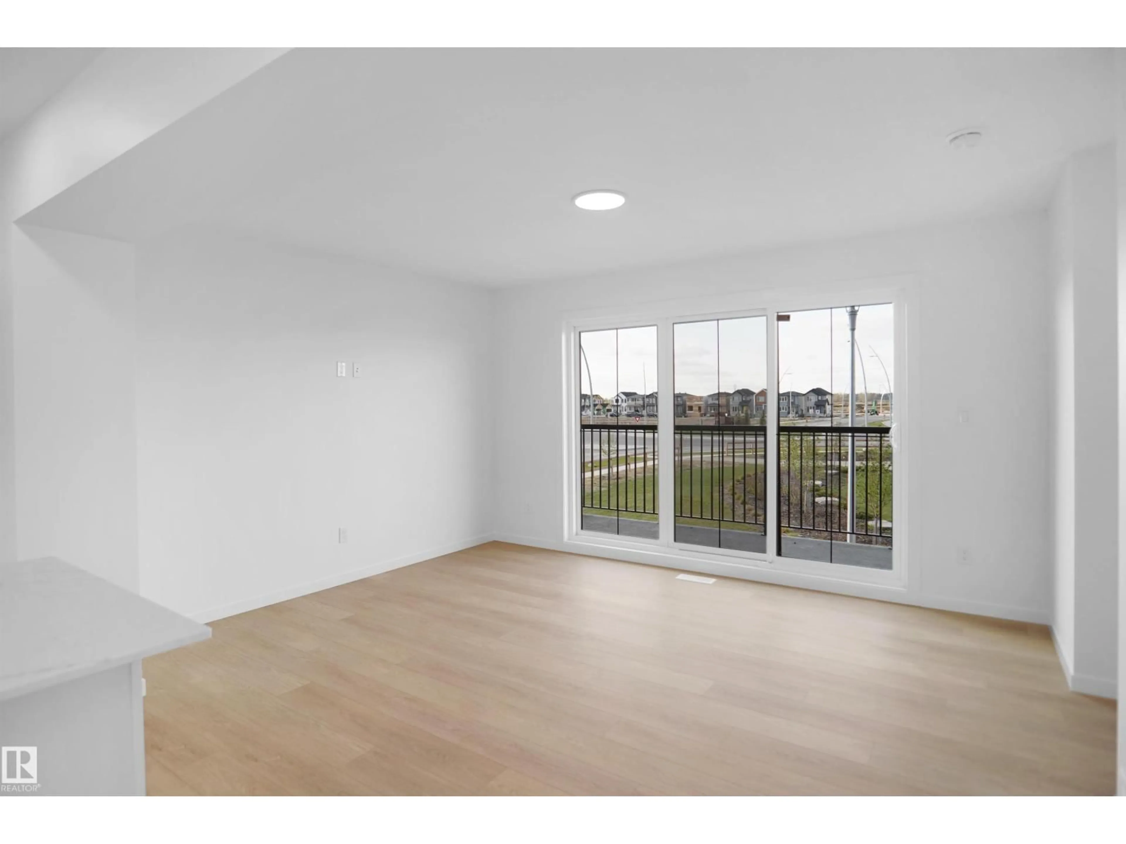 A pic of a room for 71 17319 5 ST NE, Edmonton Alberta T5Y4G1