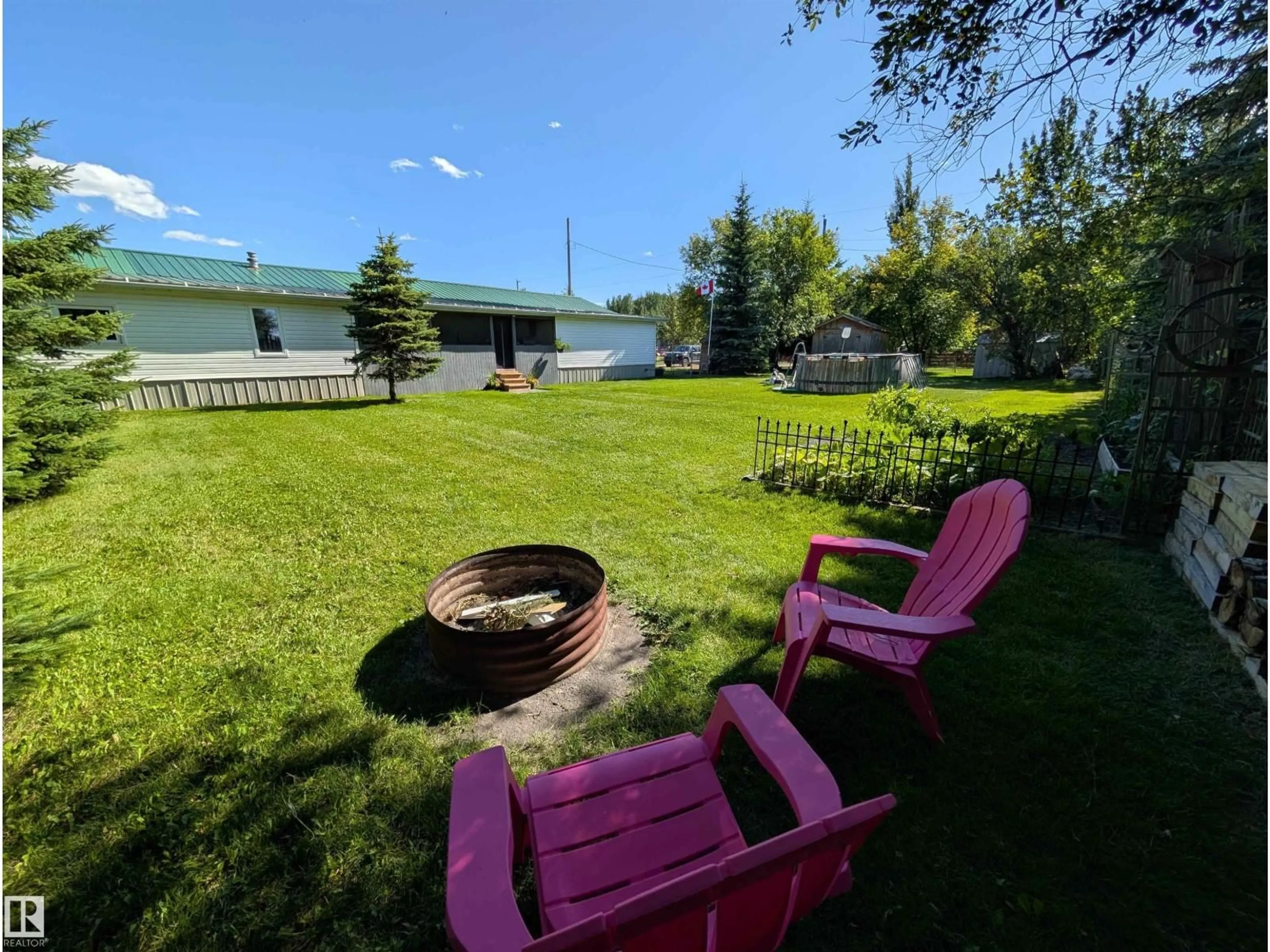 Patio, water/lake/river/ocean view for 254054 - 308 TWP ROAD 460, Rural Wetaskiwin County Alberta T9A1W8