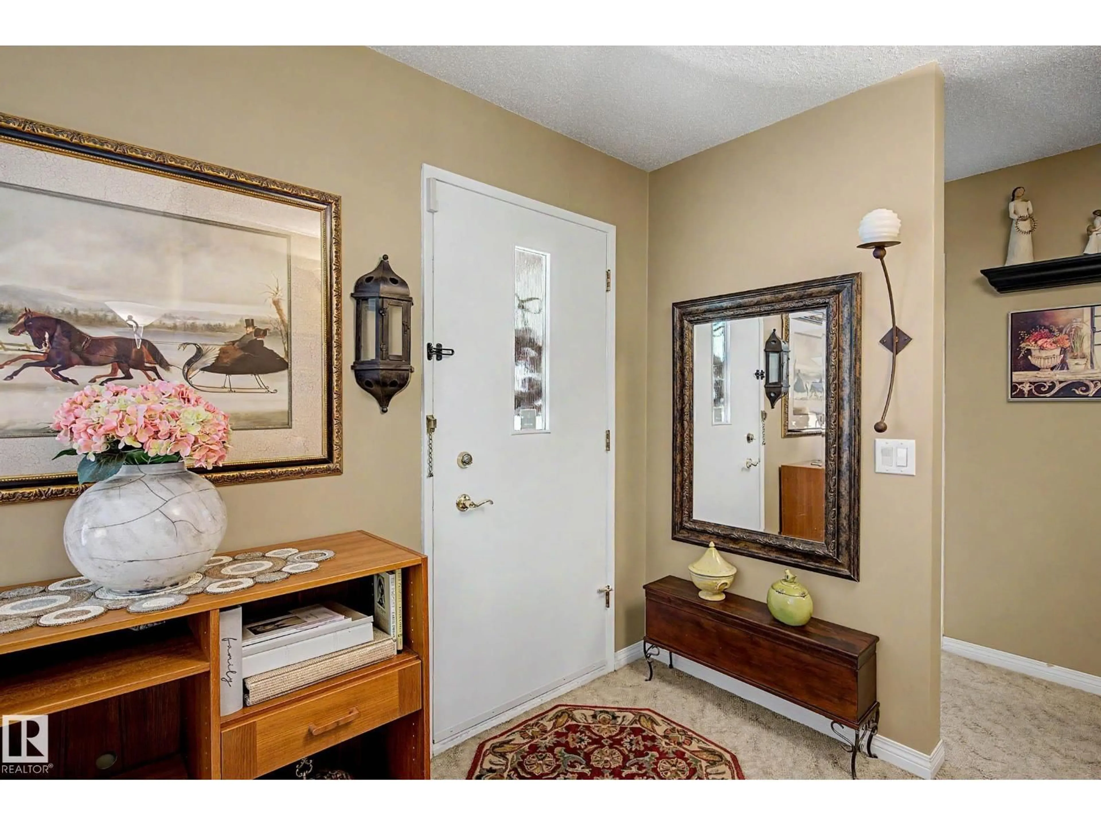 Indoor entryway for NW - 10715 50 ST, Edmonton Alberta T6A2E3