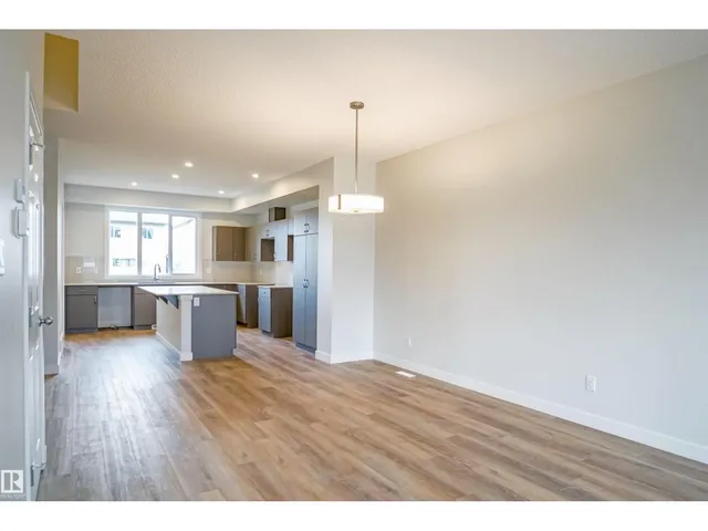 NW - 21148 25 AV, Edmonton 3