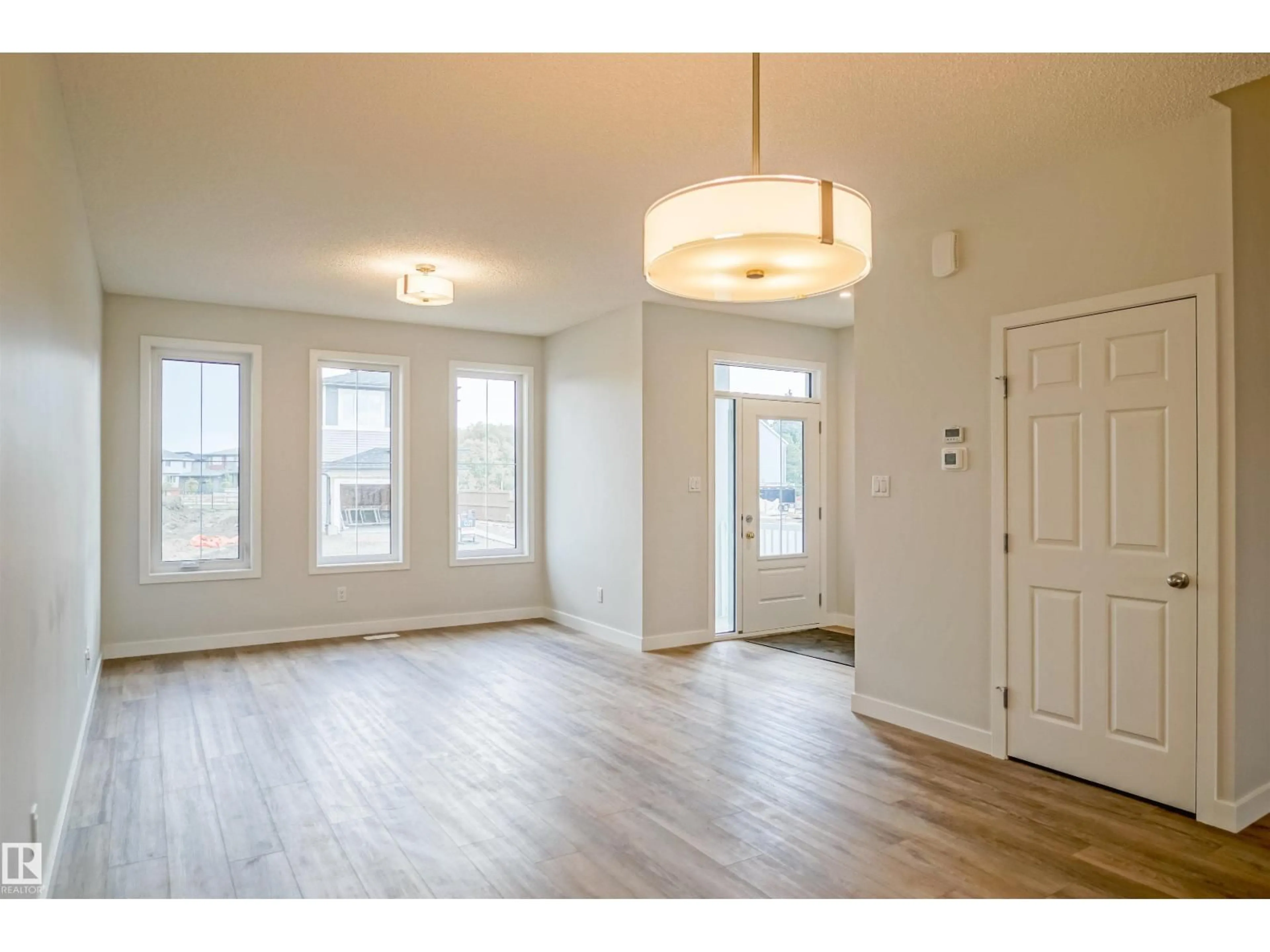 Unknown for NW - 21148 25 AV, Edmonton Alberta T6M2N6
