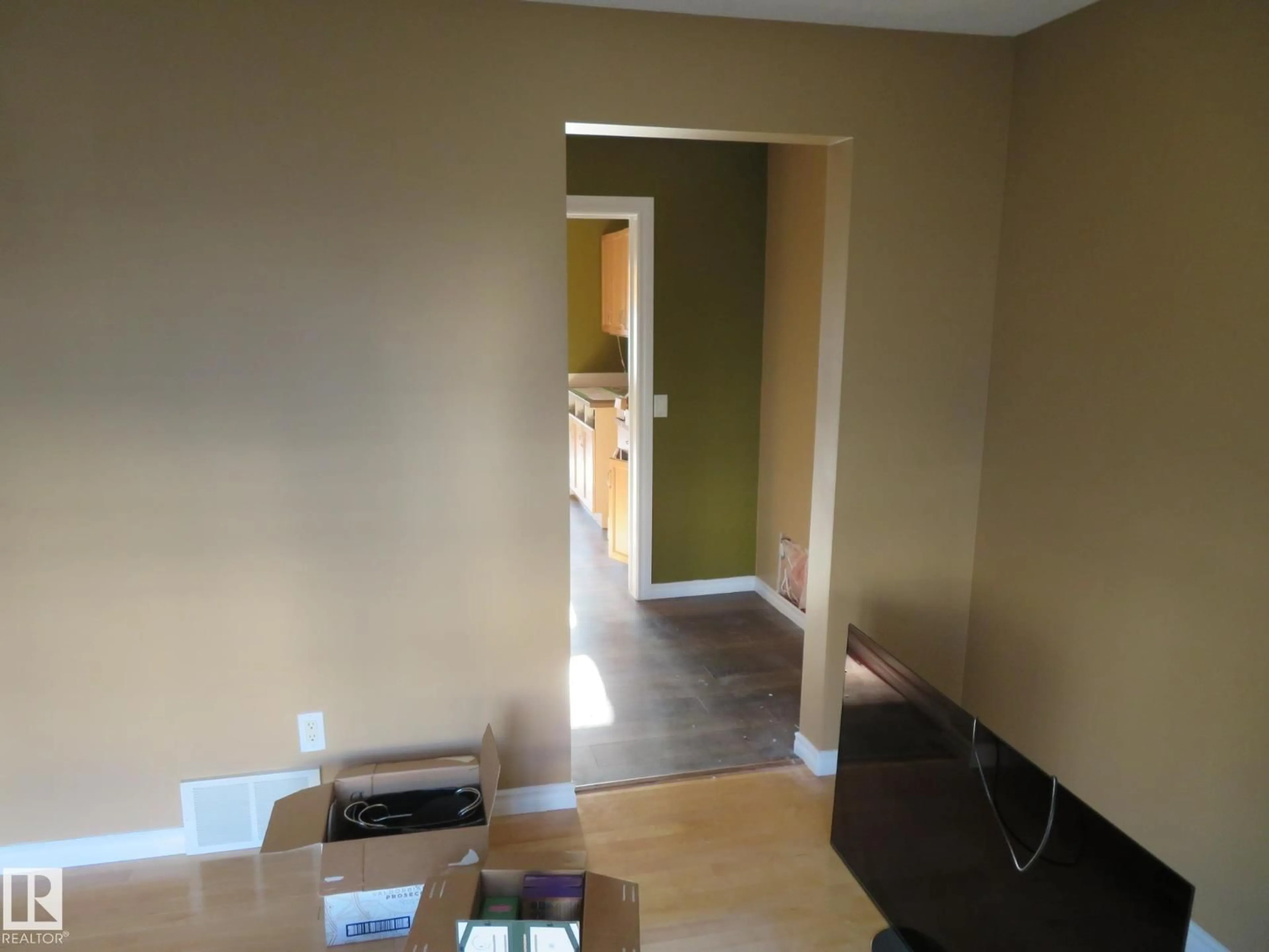 A pic of a room for 18 CONNOR LN, Sherwood Park Alberta T8H2L5