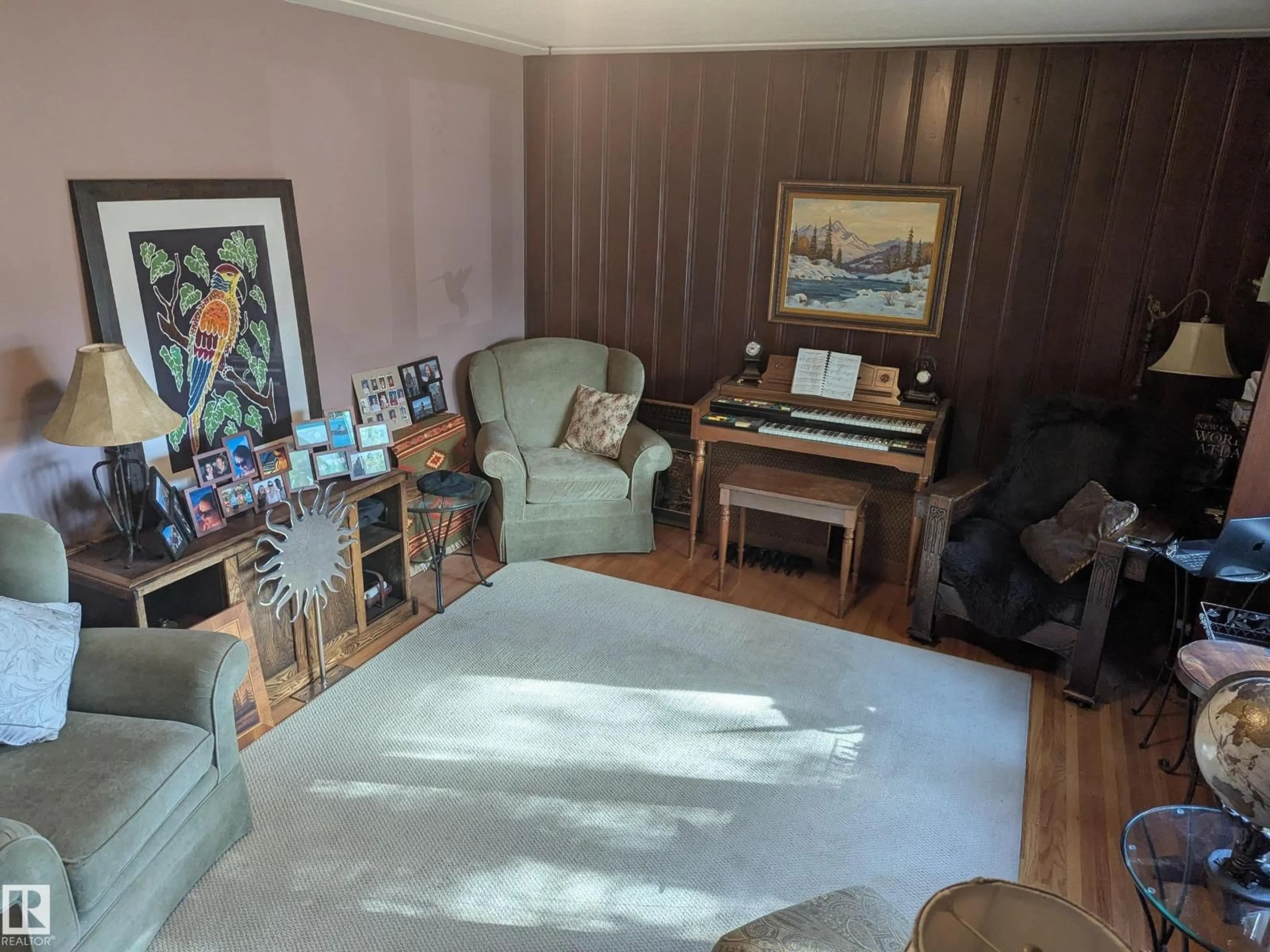 A pic of a room for 6551 112A ST, Edmonton Alberta T6H4R4