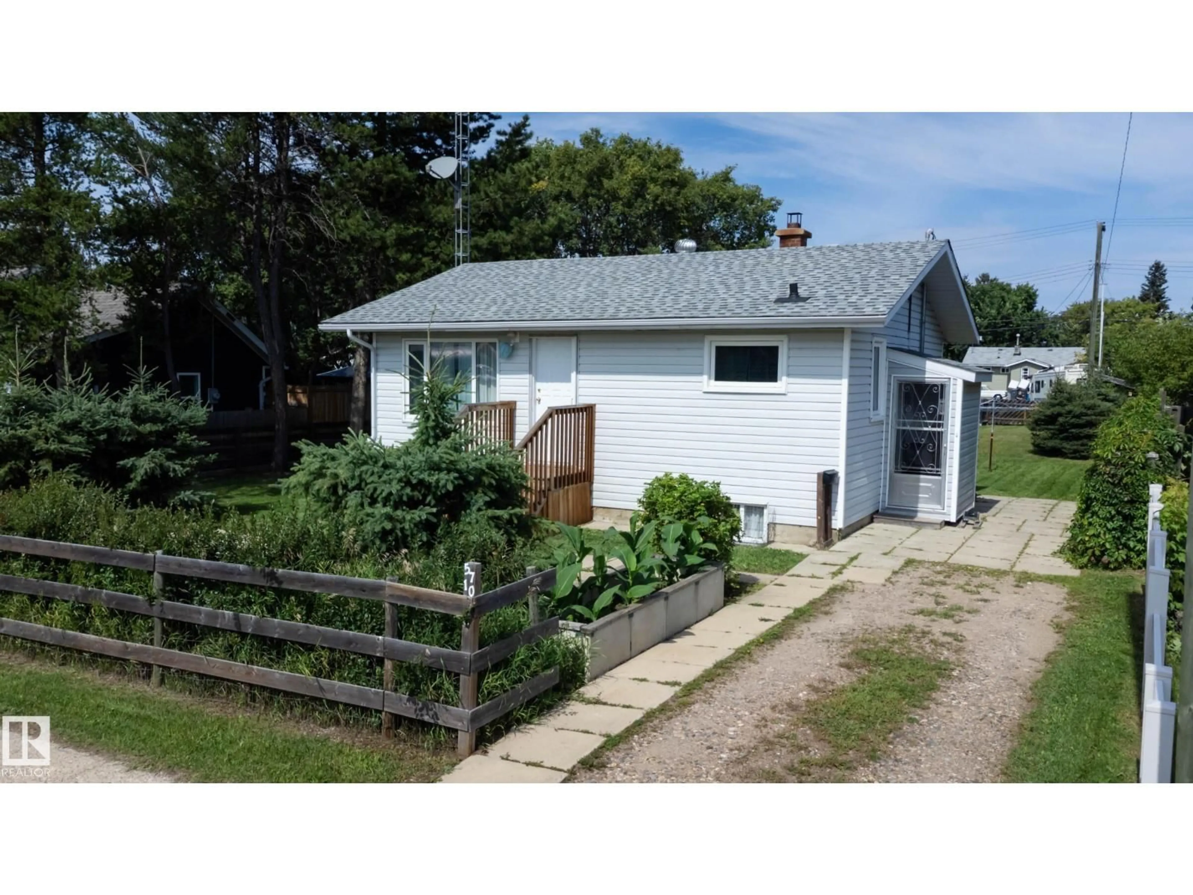 Unknown for 5710 51 AV, Cold Lake Alberta T9M1S4