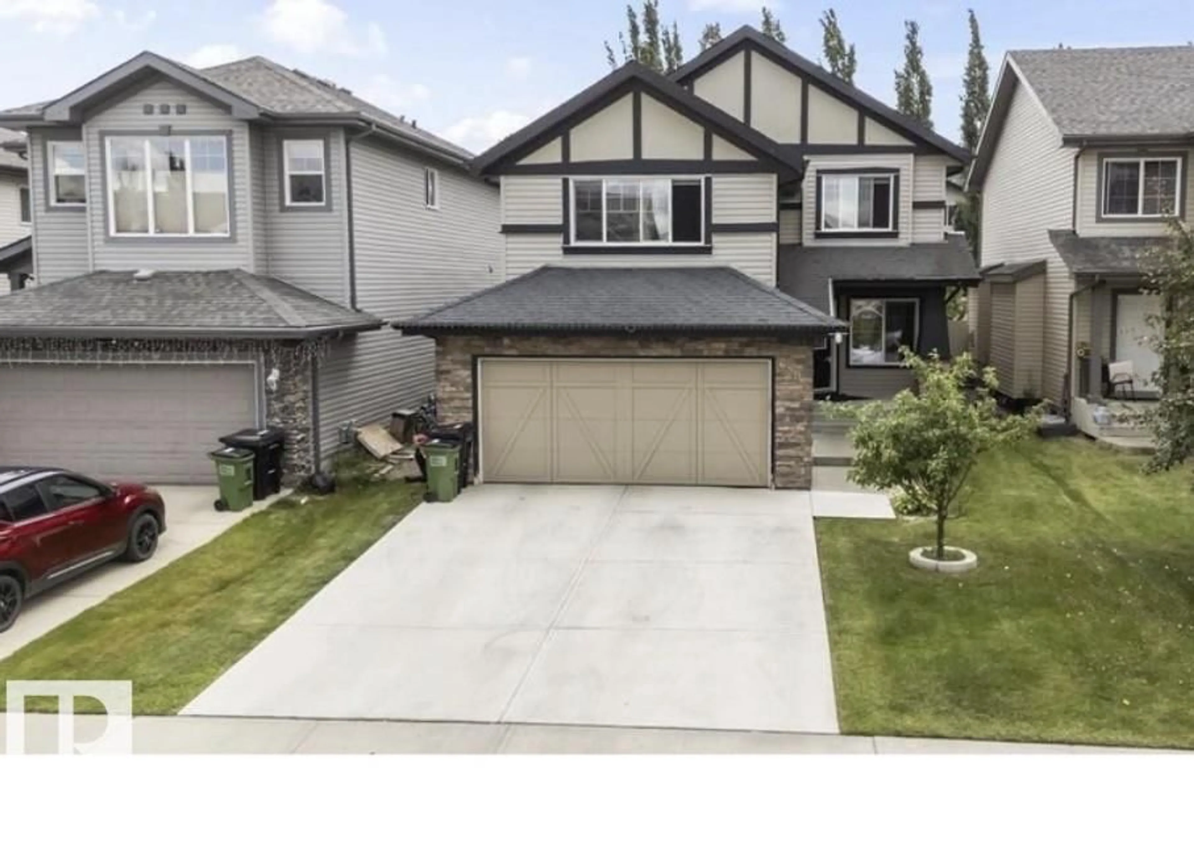 Home with vinyl exterior material, street for SW - 6811 19 AV, Edmonton Alberta T6X0L8