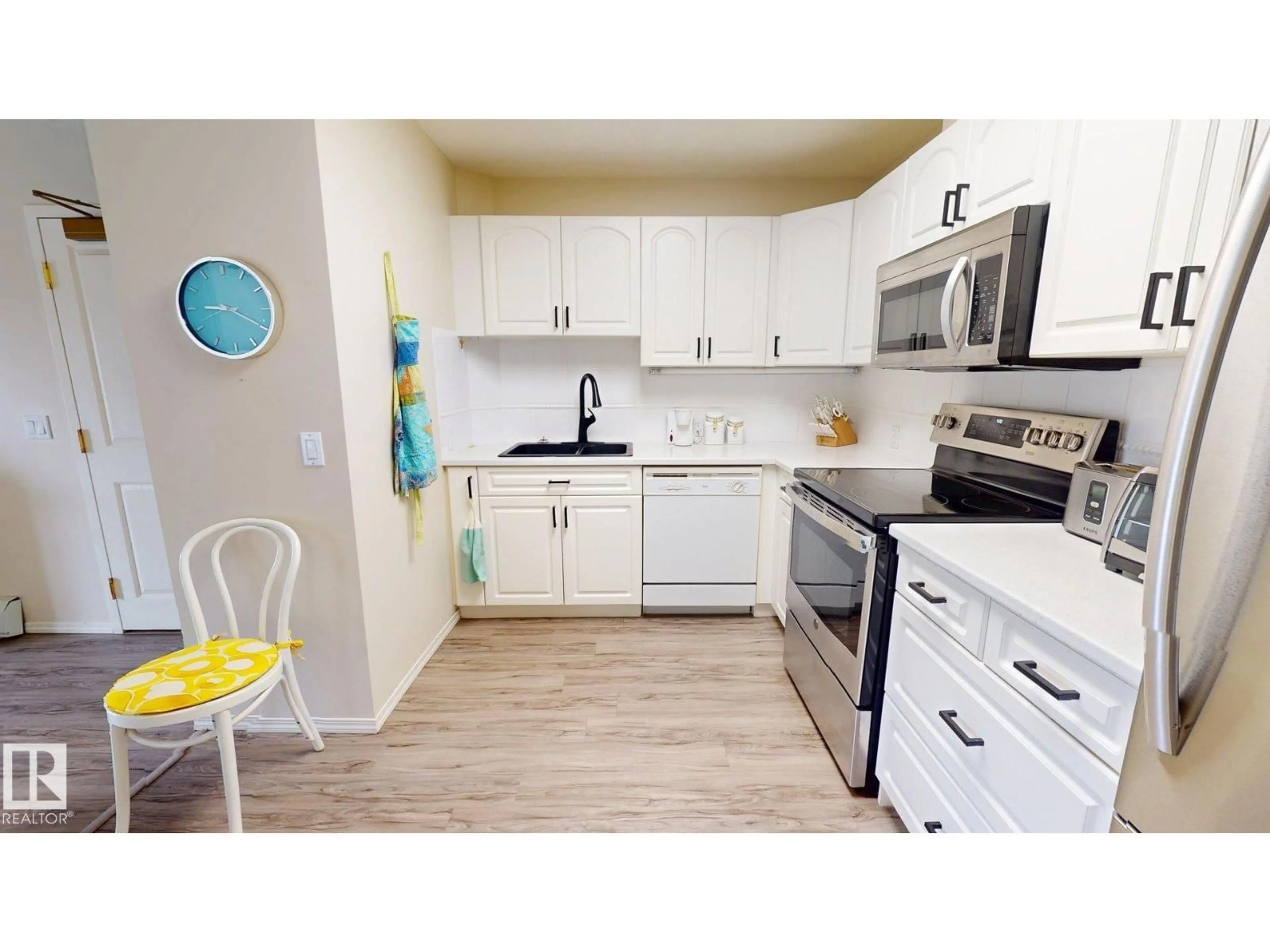 Standard kitchen, unknown for #402 - 78 MCKENNEY AV, St. Albert Alberta T8N1L9