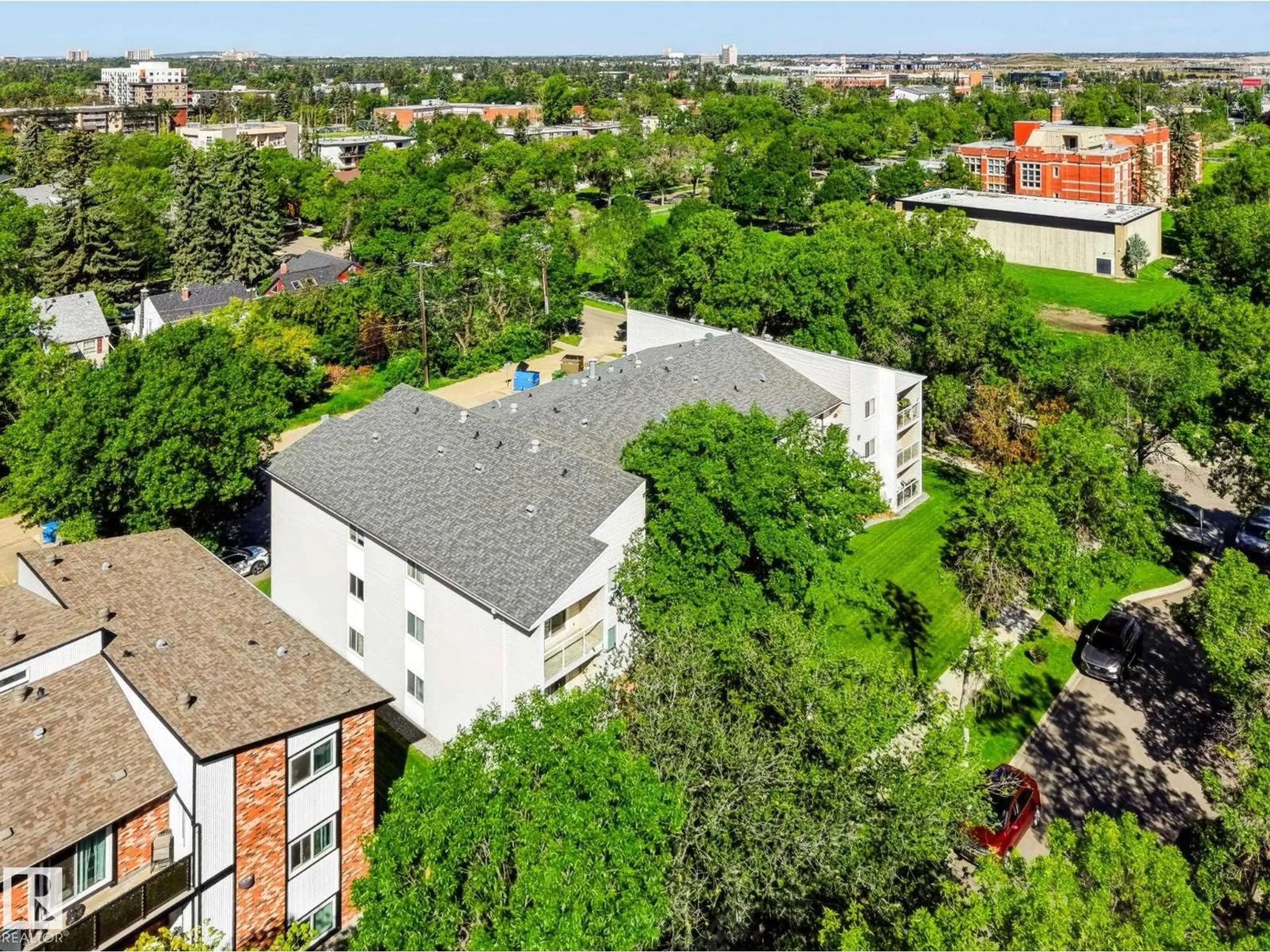 A pic from outside/outdoor area/front of a property/back of a property/a pic from drone, city buildings view from balcony for #101 - 10842 107 ST, Edmonton Alberta T5H2Z3