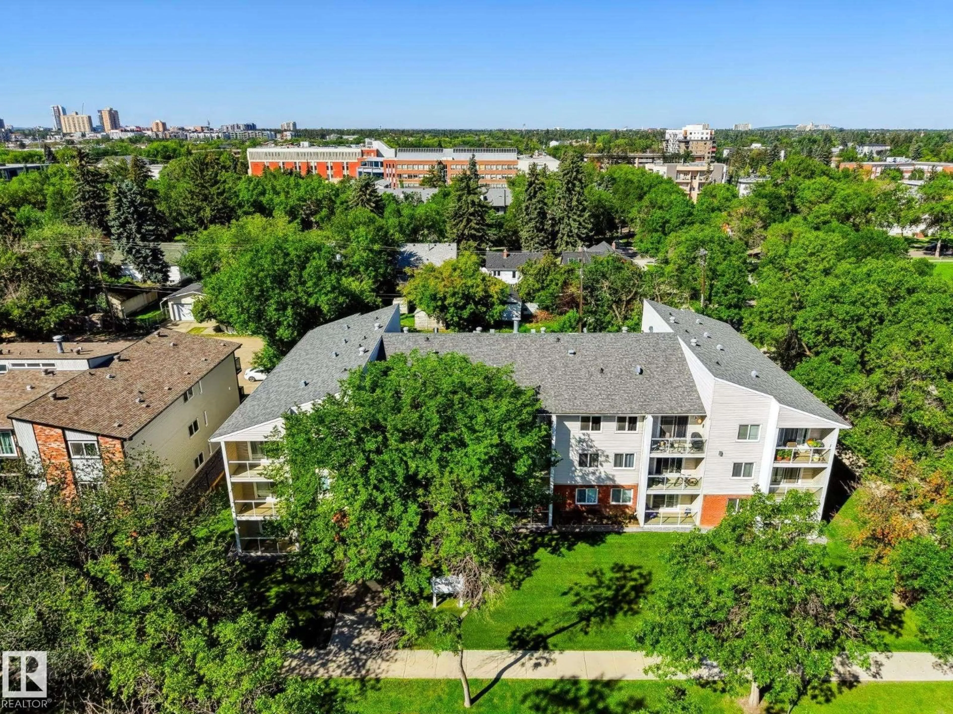 A pic from outside/outdoor area/front of a property/back of a property/a pic from drone, city buildings view from balcony for #101 - 10842 107 ST, Edmonton Alberta T5H2Z3