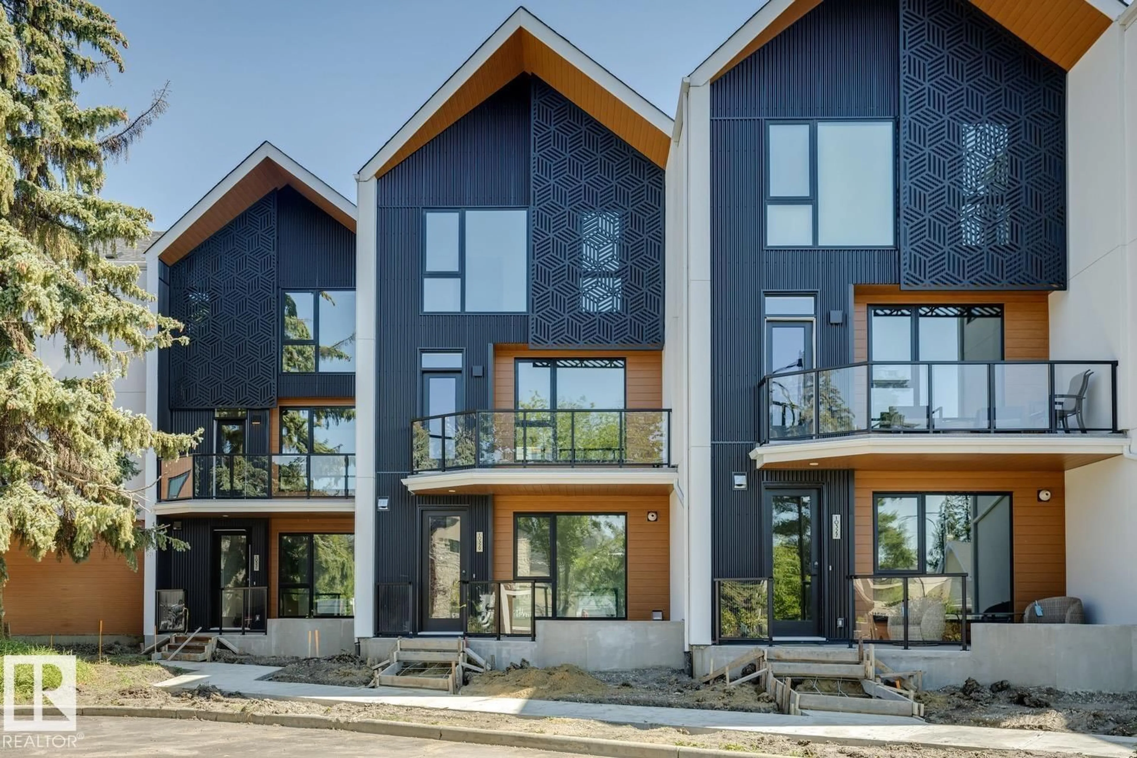 Unknown for 10329 WADHURST RD, Edmonton Alberta T5N1T1