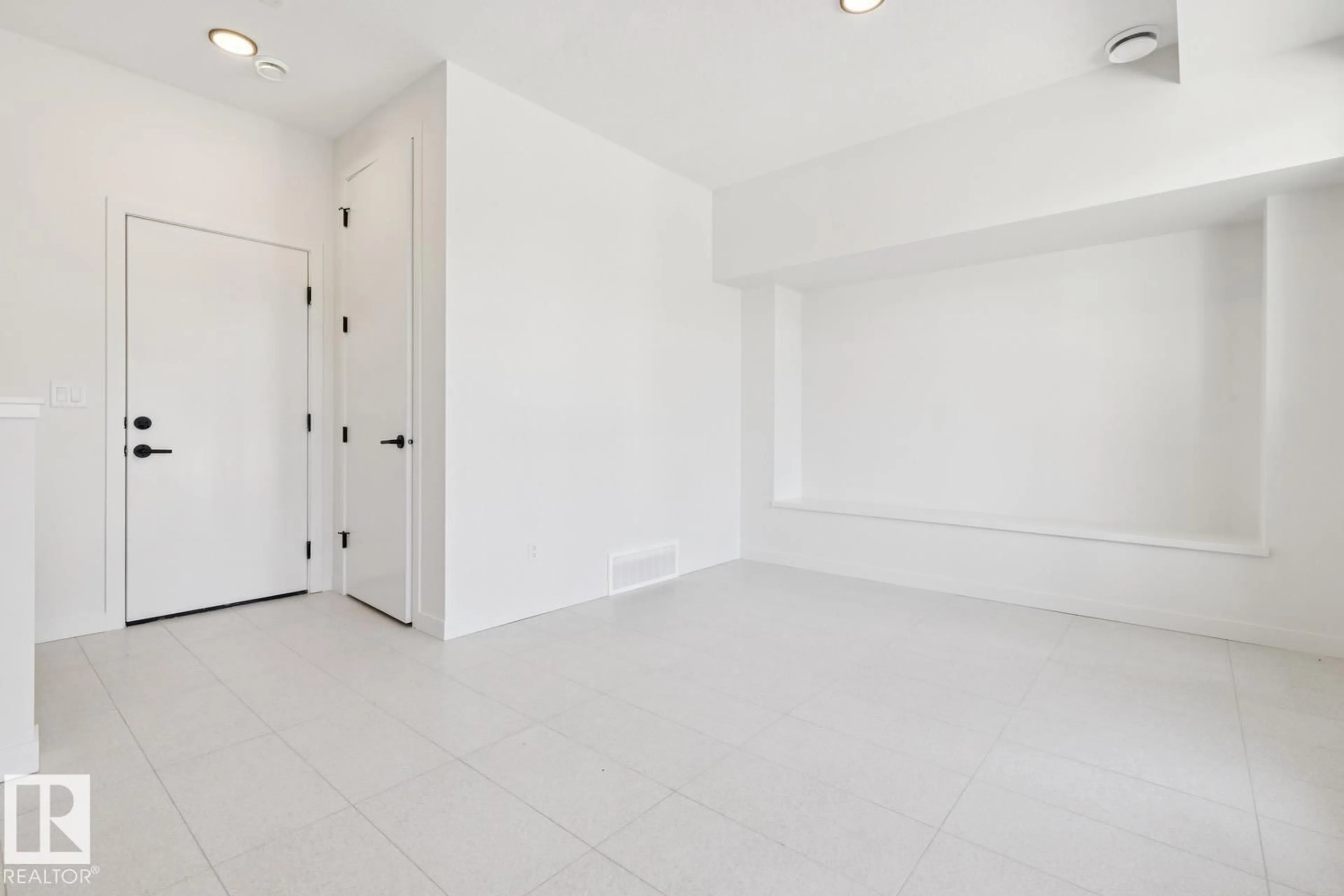 A pic of a room for 10329 WADHURST RD, Edmonton Alberta T5N1T1