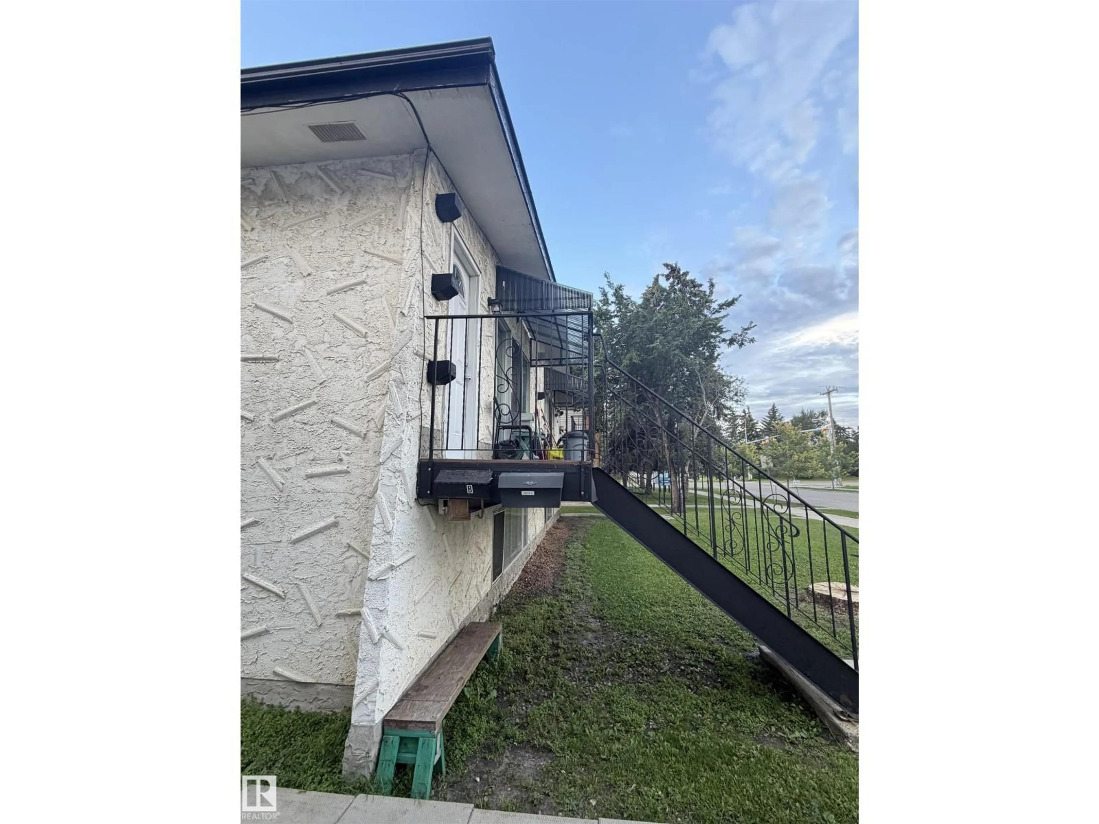 A pic from outside/outdoor area/front of a property/back of a property/a pic from drone, street for NW - 10013 153 ST, Edmonton Alberta T5P2B1