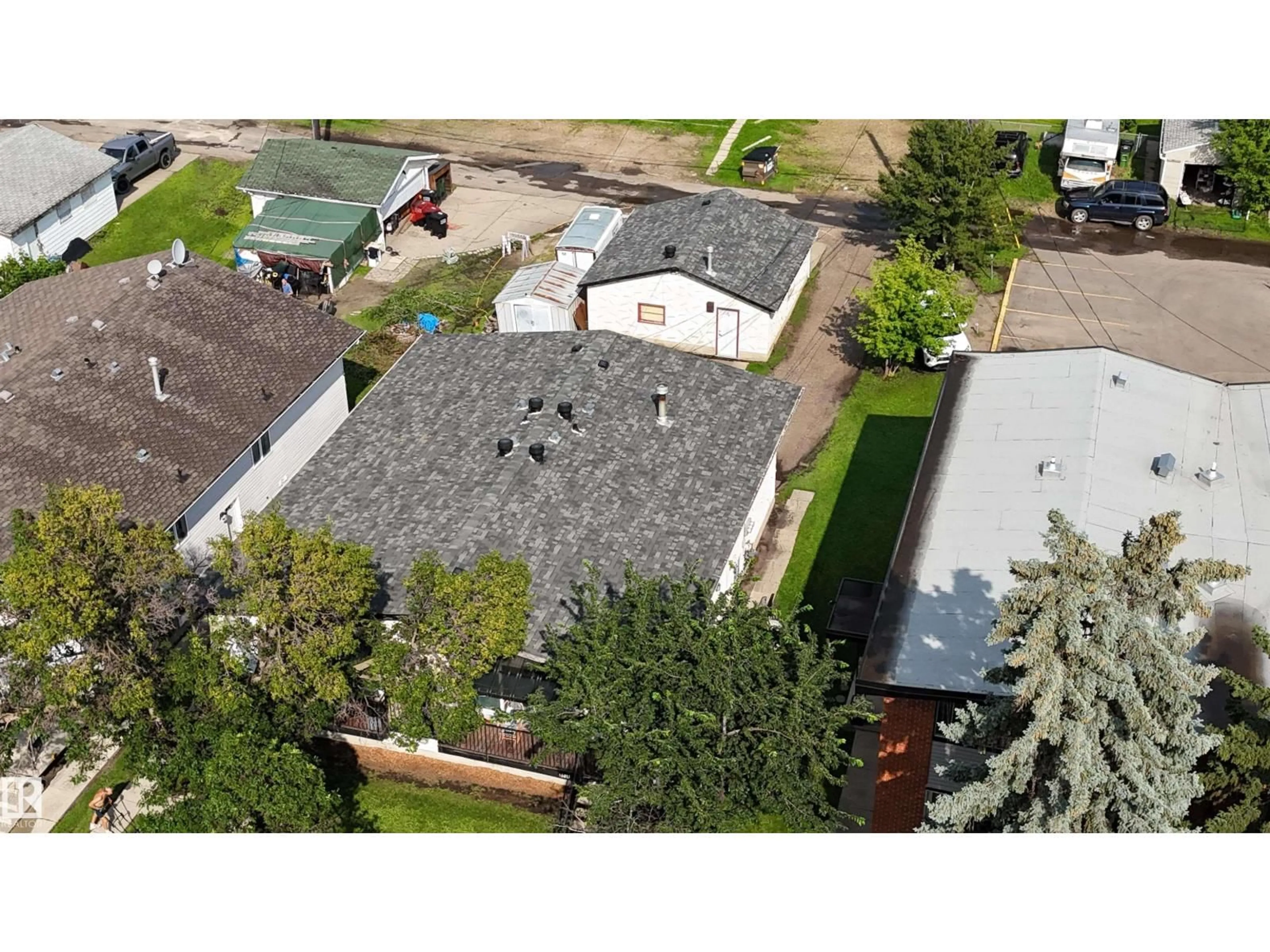 A pic from outside/outdoor area/front of a property/back of a property/a pic from drone, street for NW - 10013 153 ST, Edmonton Alberta T5P2B1