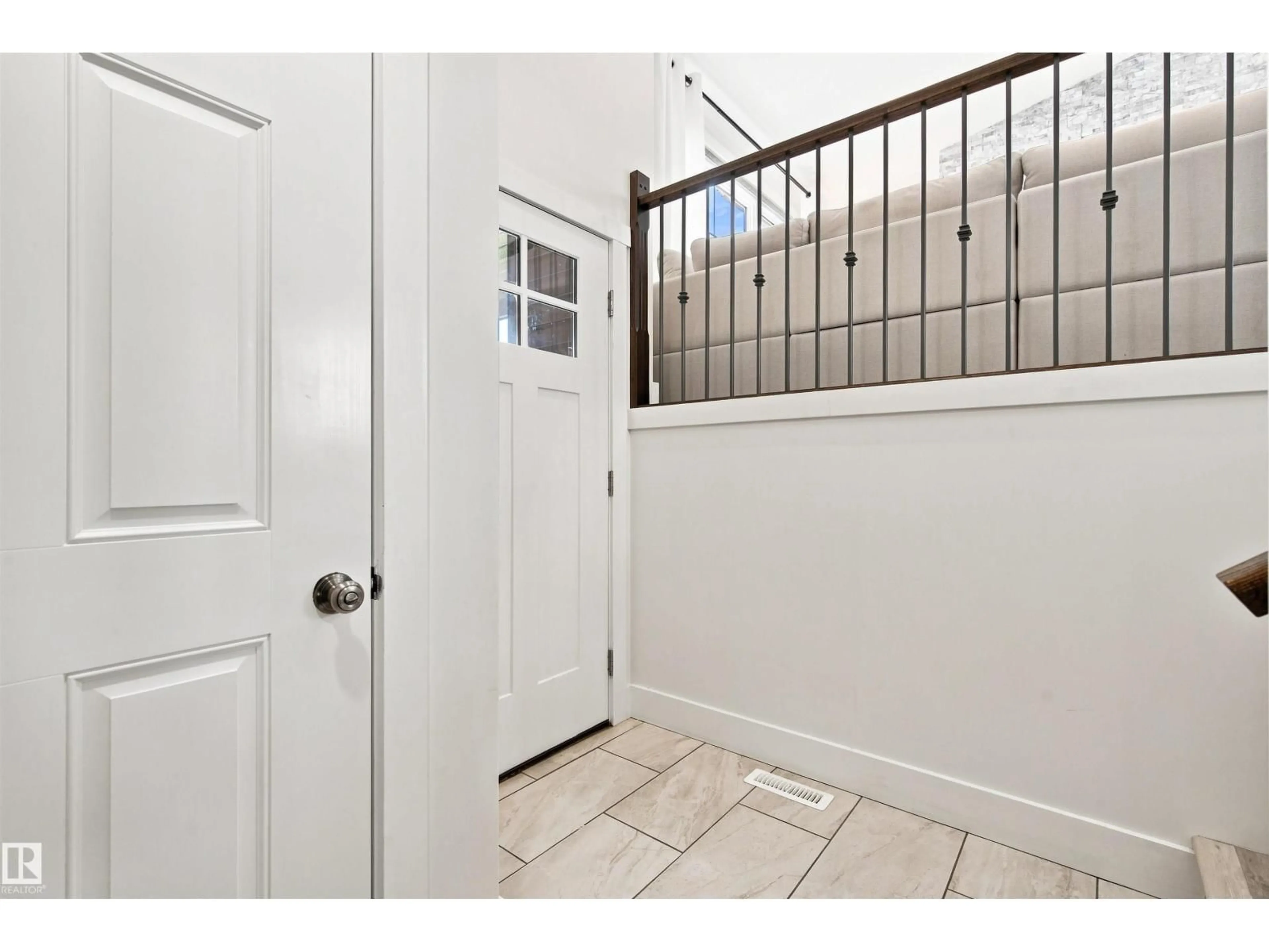 Indoor entryway for 262 TERRA NOVA CR, Cold Lake Alberta T9M0L5