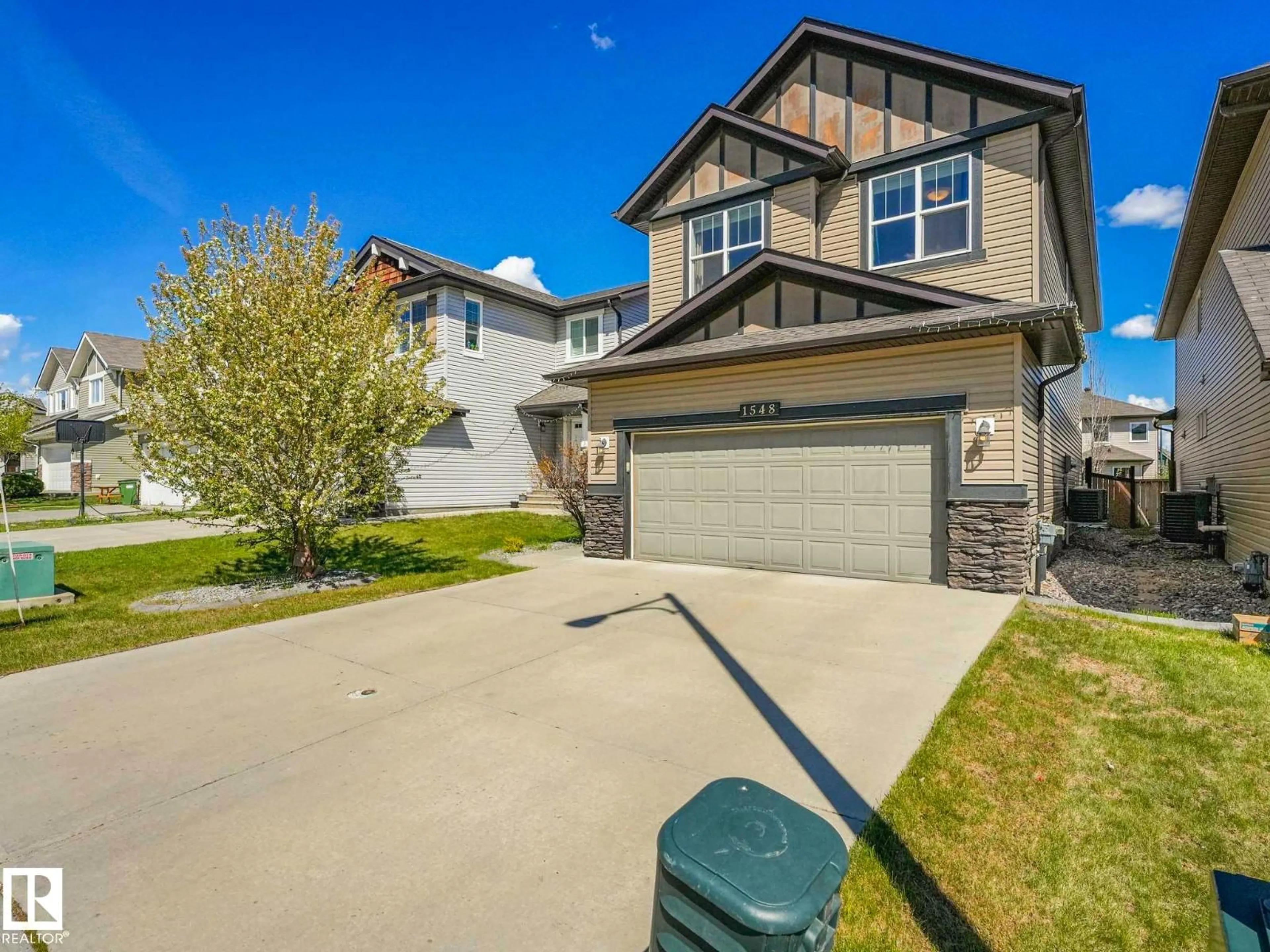 A pic from outside/outdoor area/front of a property/back of a property/a pic from drone, street for 1548 36 AV, Edmonton Alberta T6T0M5