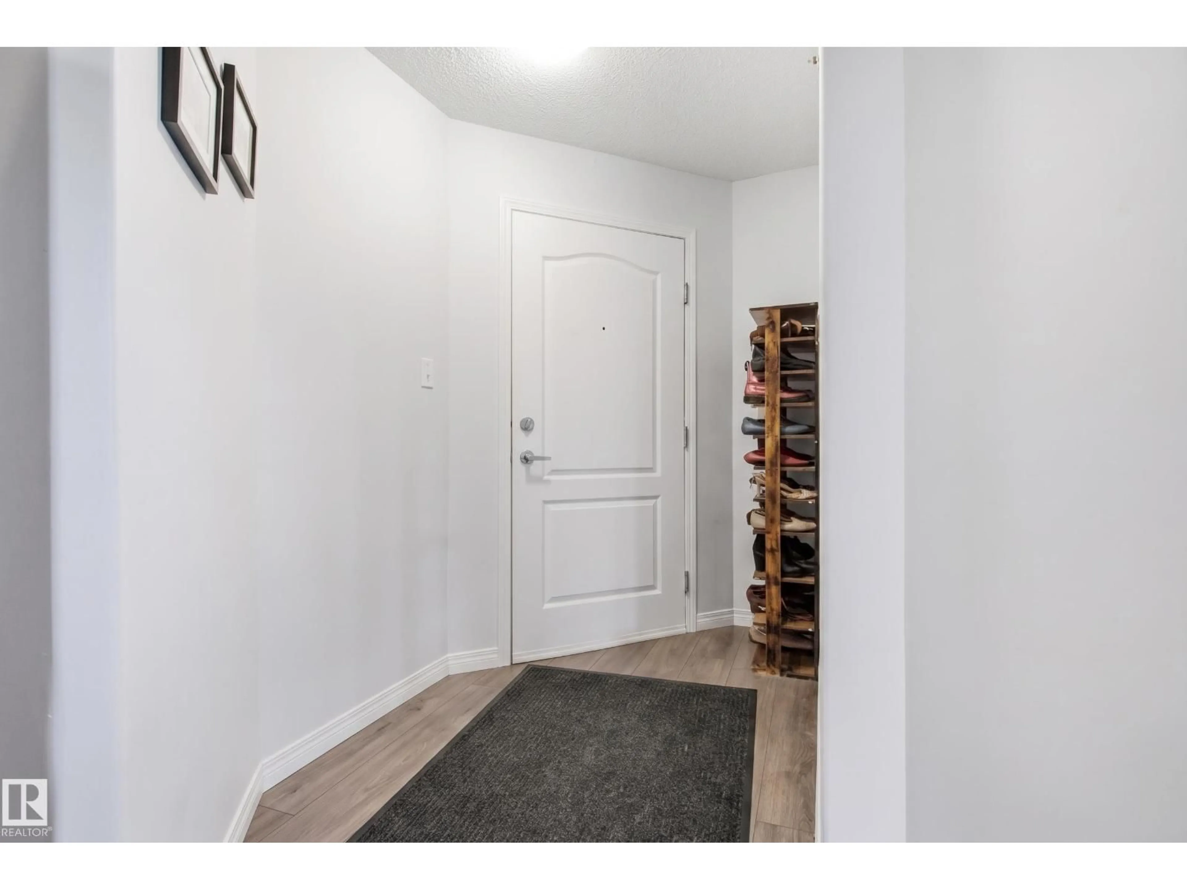 Indoor entryway for 9357 - 2415 SIMPOSON DR, Edmonton Alberta T6R0N3