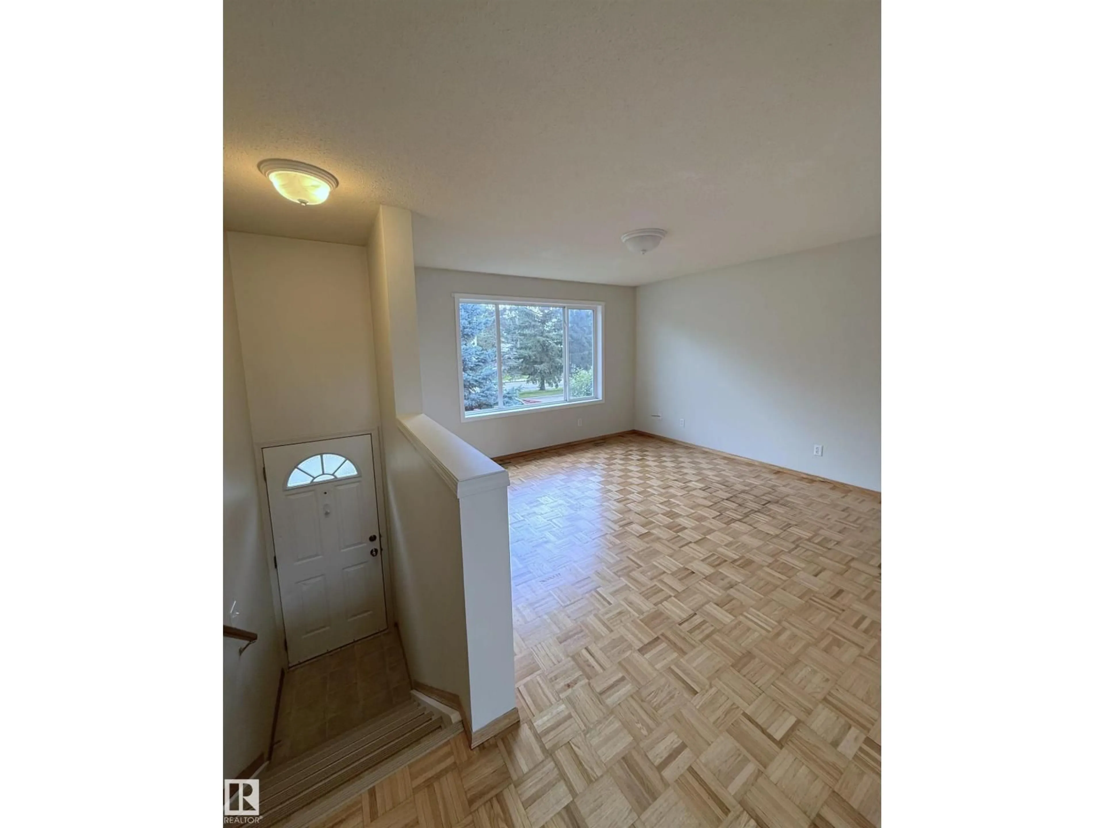 A pic of a room for 10309A & 10309B 98 AV, Fort Saskatchewan Alberta T8L2N6
