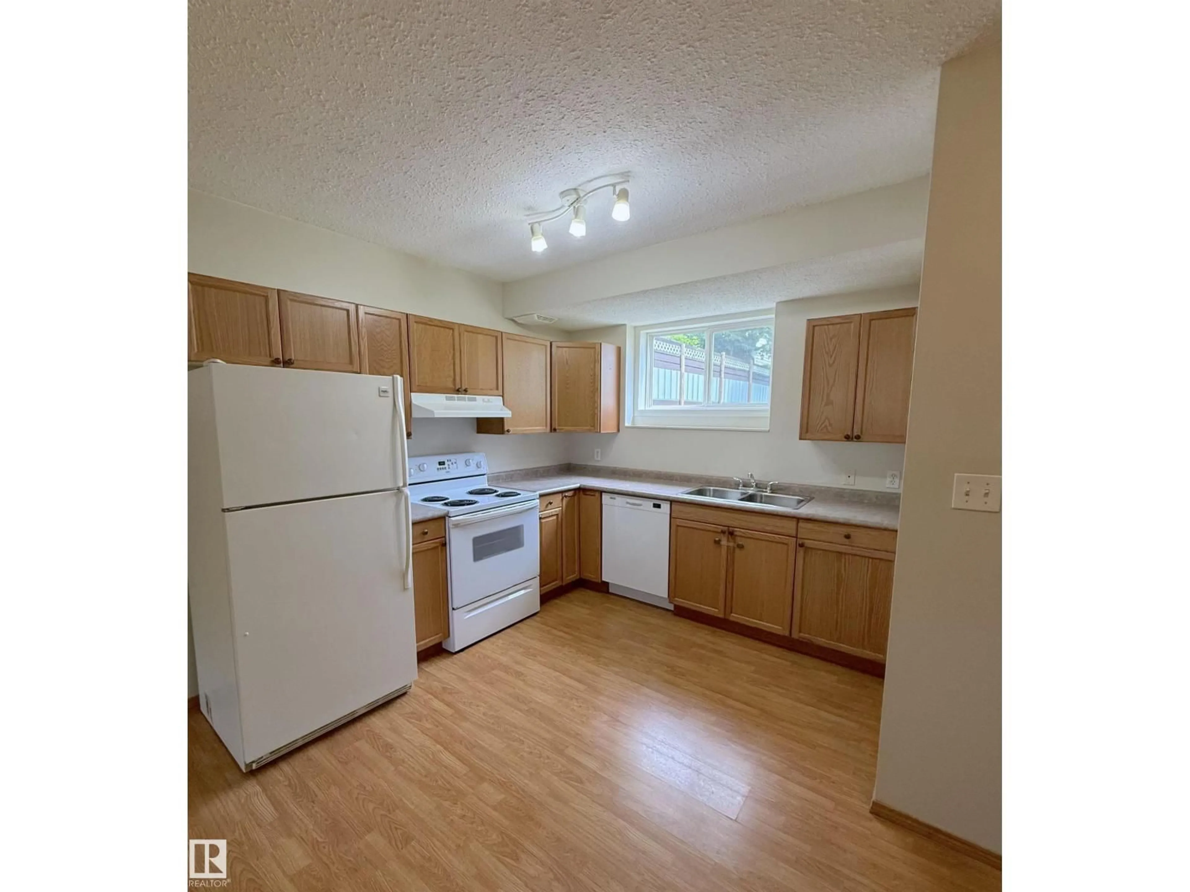 Standard kitchen, unknown for 10309A & 10309B 98 AV, Fort Saskatchewan Alberta T8L2N6