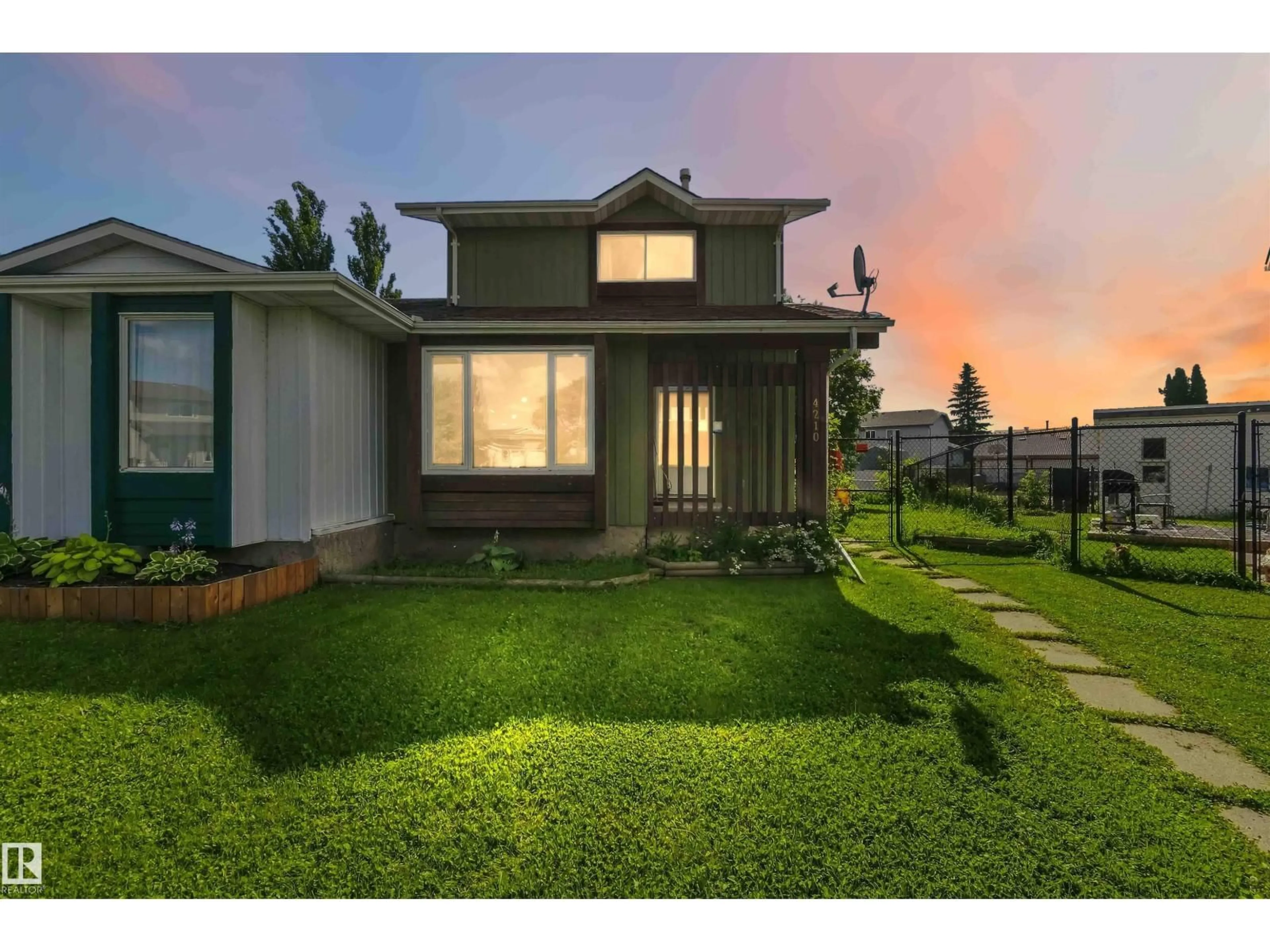 Home with vinyl exterior material, street for 4210 49 ST, Gibbons Alberta T0A1N0