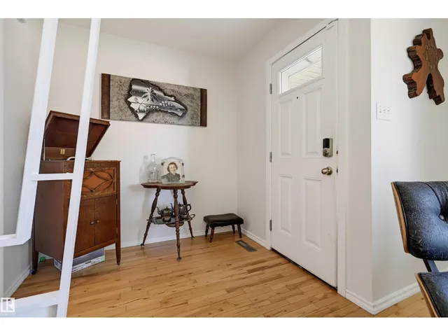 10423 64 AV, Edmonton 3