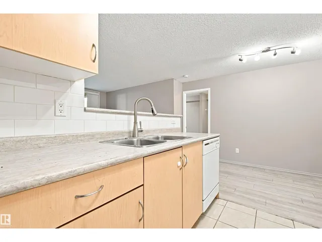 117 - 17011 67 AV NW, Edmonton 5