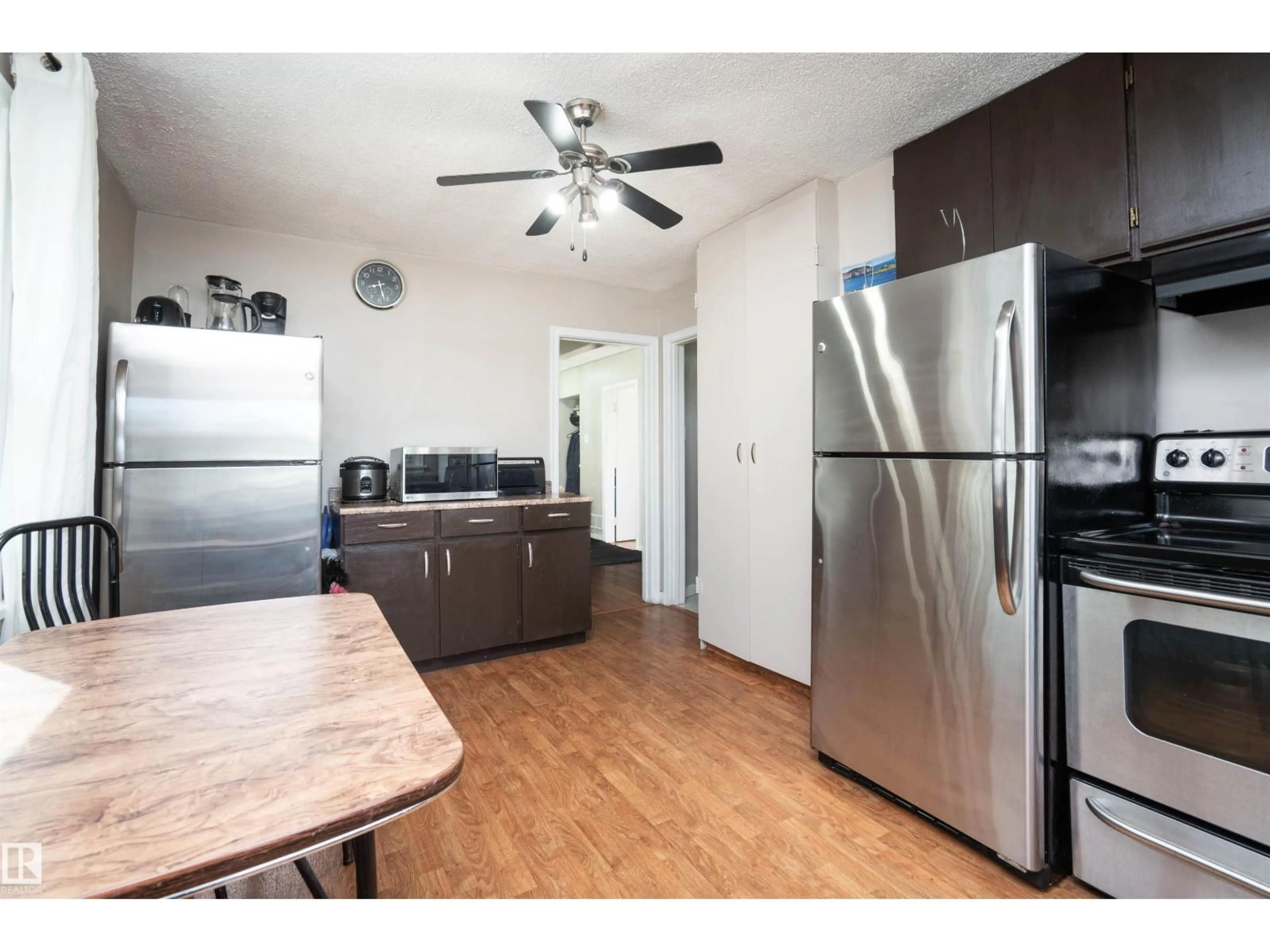 Standard kitchen, unknown for 12919 66 ST, Edmonton Alberta T5C0A6