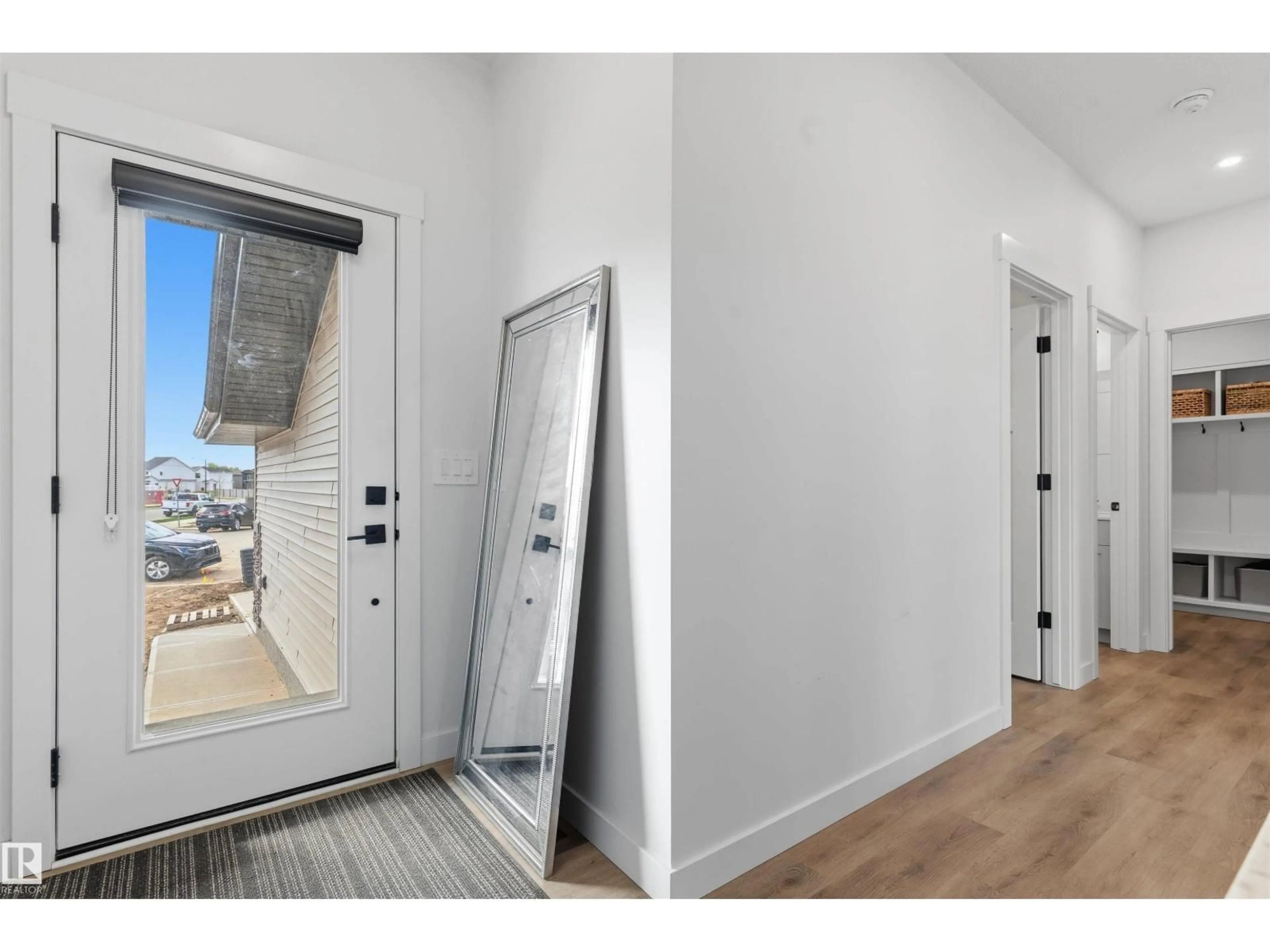 Indoor entryway for NW - 22328 88 AV, Edmonton Alberta T5T7Y3
