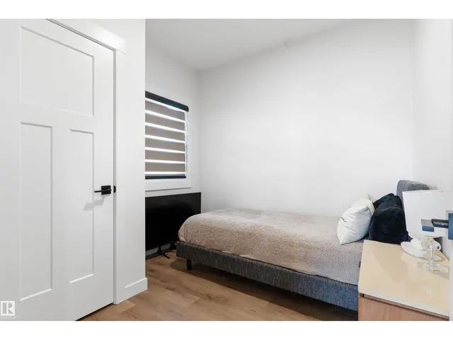 NW - 22328 88 AV, Edmonton 4