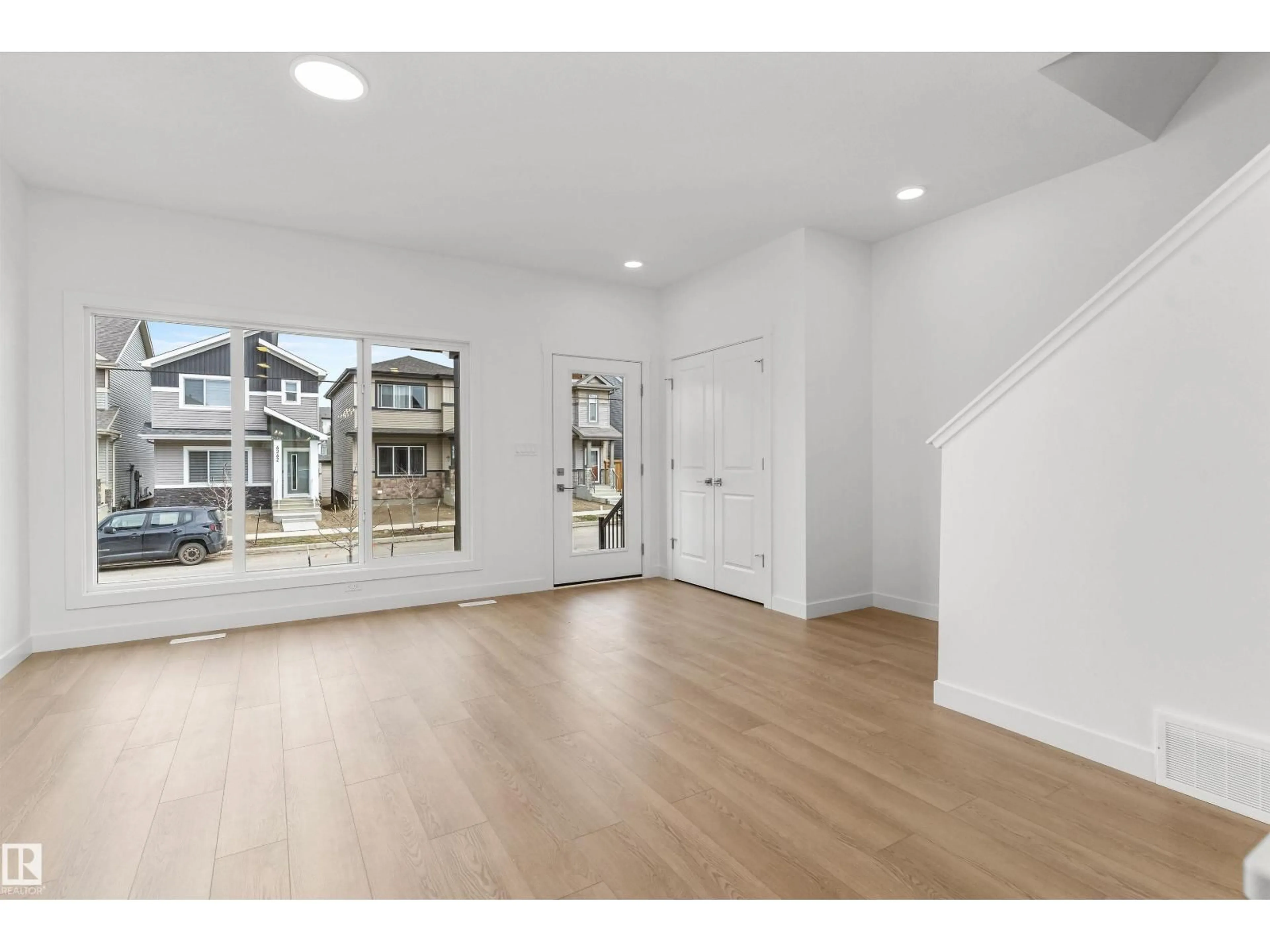 A pic of a room for NW - 1617 210A ST, Edmonton Alberta T6M3N9