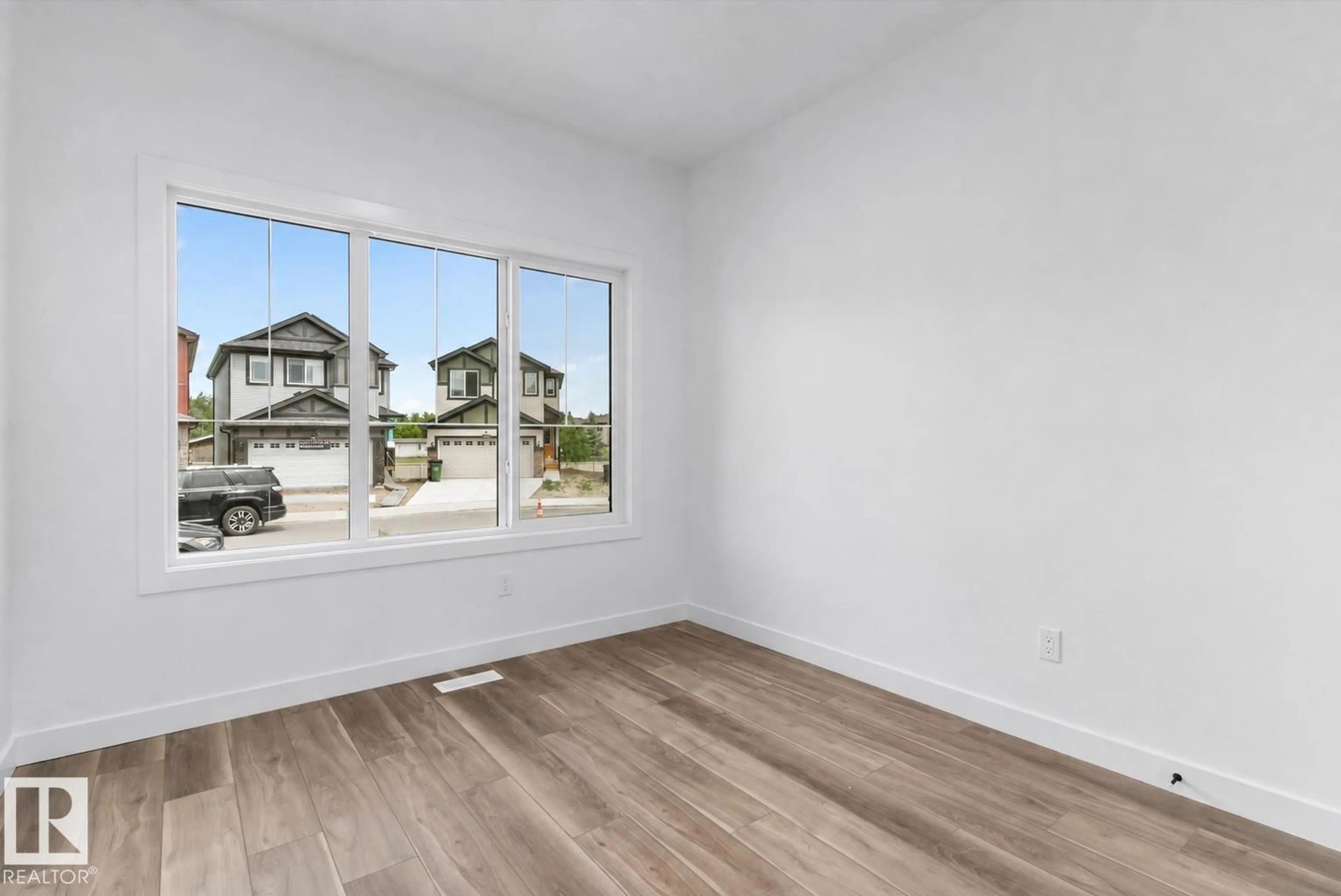 A pic of a room for NW - 1621 210A ST, Edmonton Alberta T6M3N9