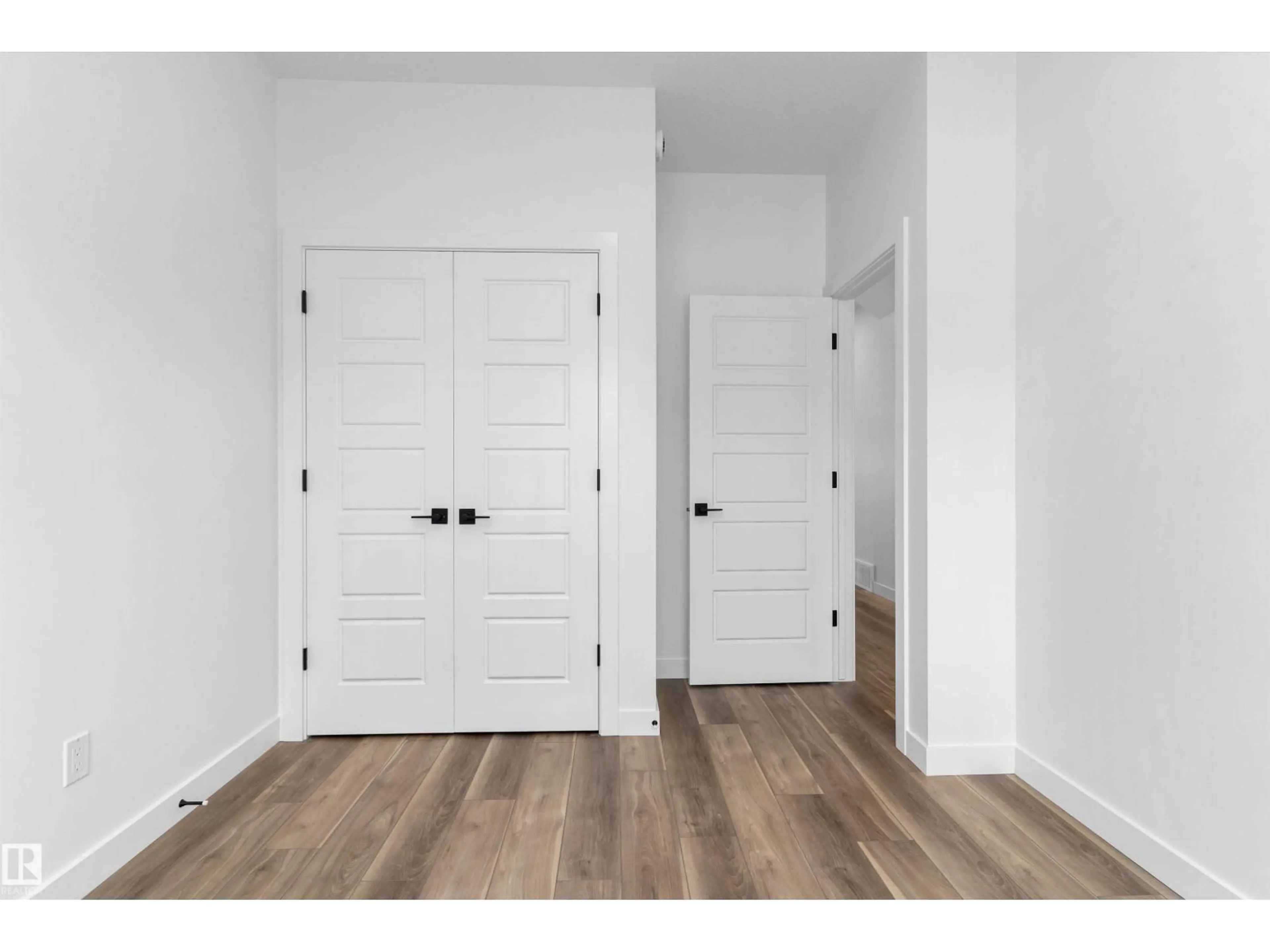 Indoor entryway for NW - 1621 210A ST, Edmonton Alberta T6M3N9
