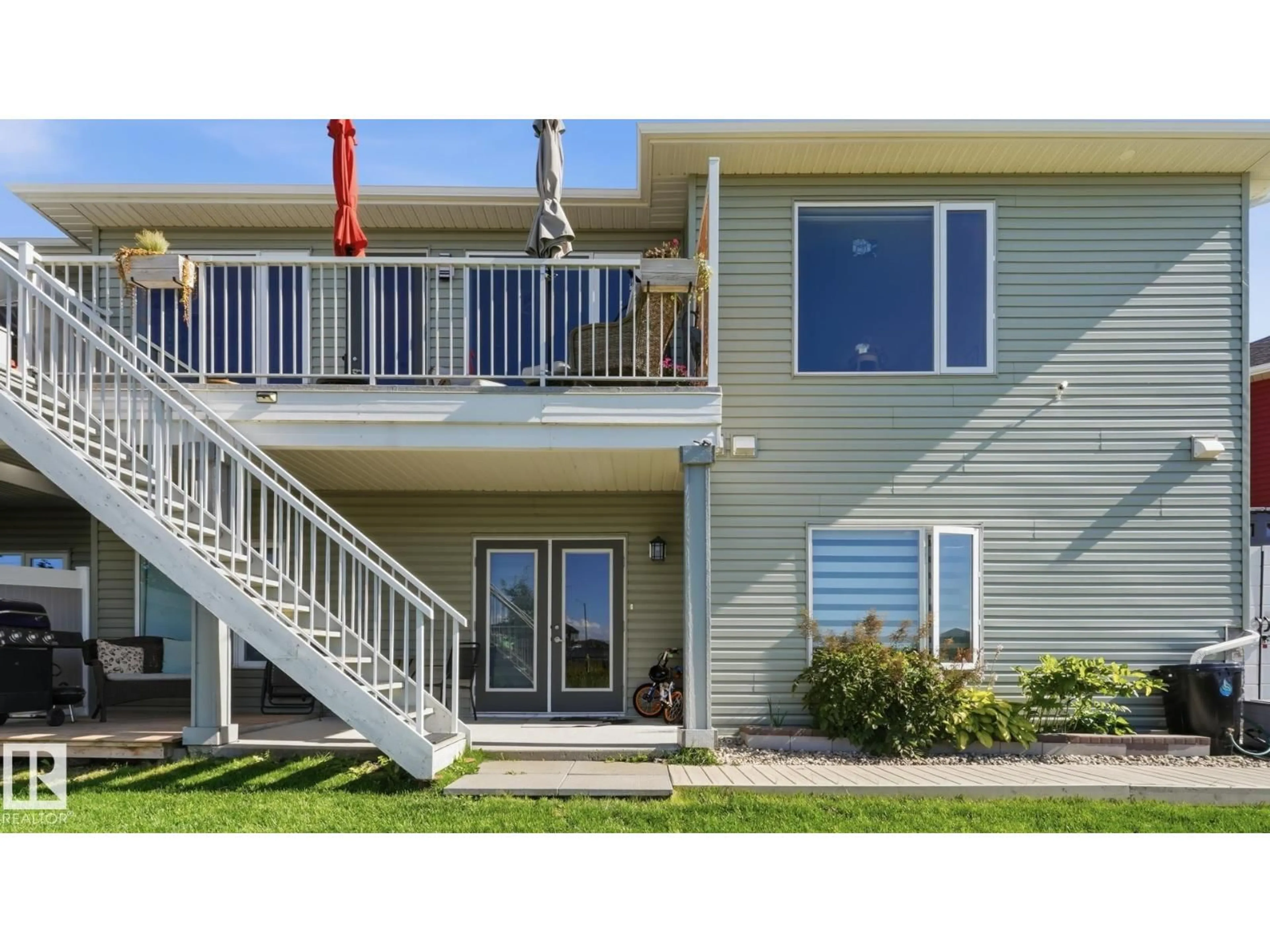 Home with vinyl exterior material, water/lake/river/ocean view for 142 ASTON BN, Leduc Alberta T9E1L9