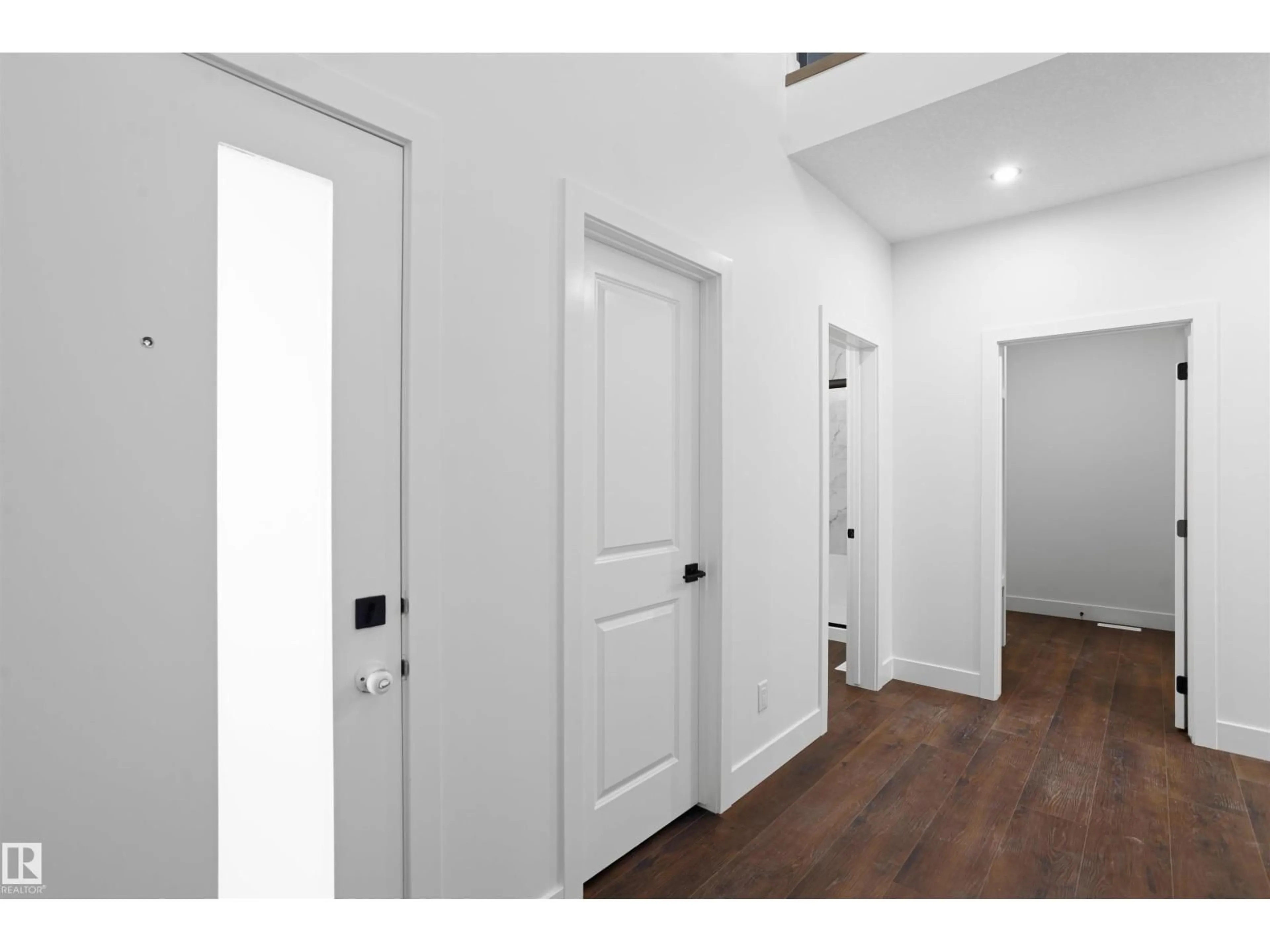 Indoor entryway for SW - 104 21 ST, Edmonton Alberta T6X0B5